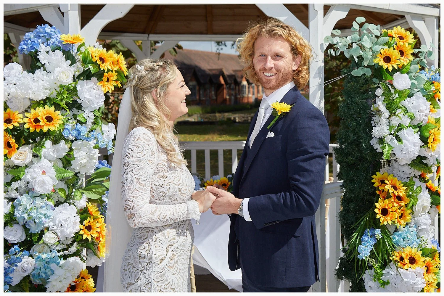 301-cantley-house-hotel-wokingham-wedding-photography_003-397A5580-07_ljks.jpg