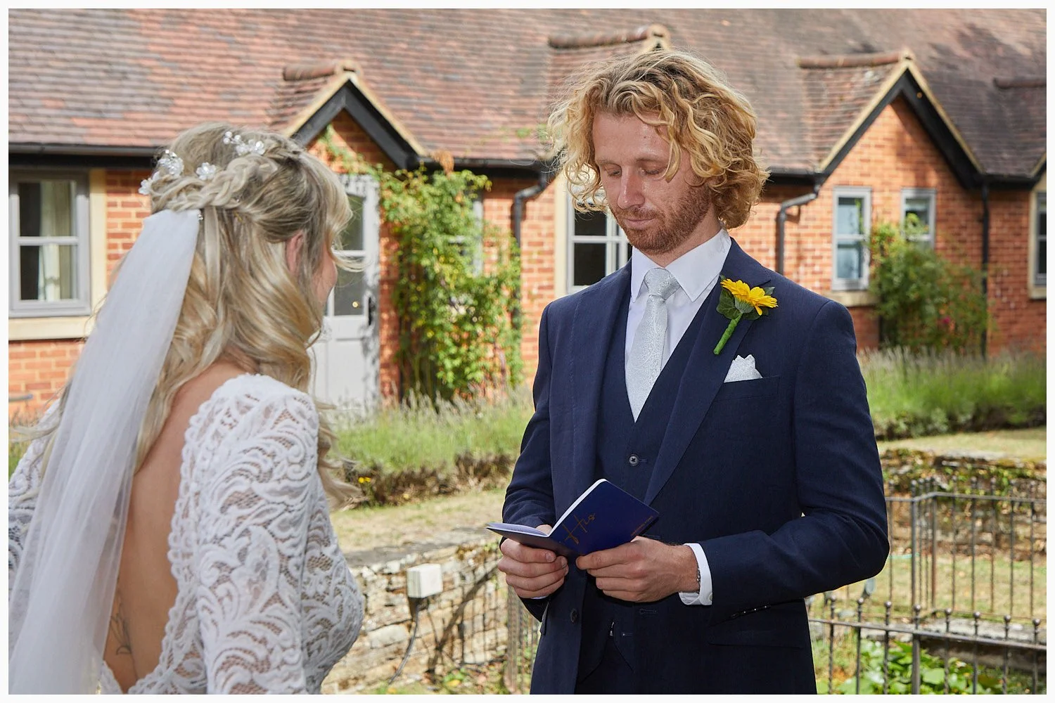 304-cantley-house-hotel-wokingham-wedding-photography_063-397A5702-07_ljks.jpg