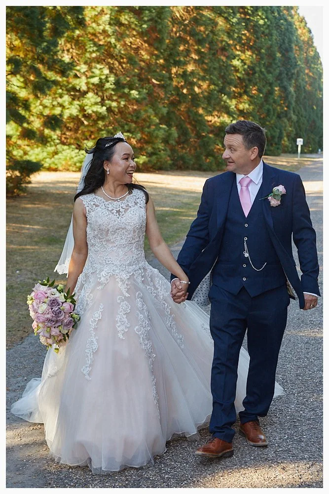 148-Highfield-Park-Heckfield-wedding-photography__340-397A5325-07_tlsw.jpg