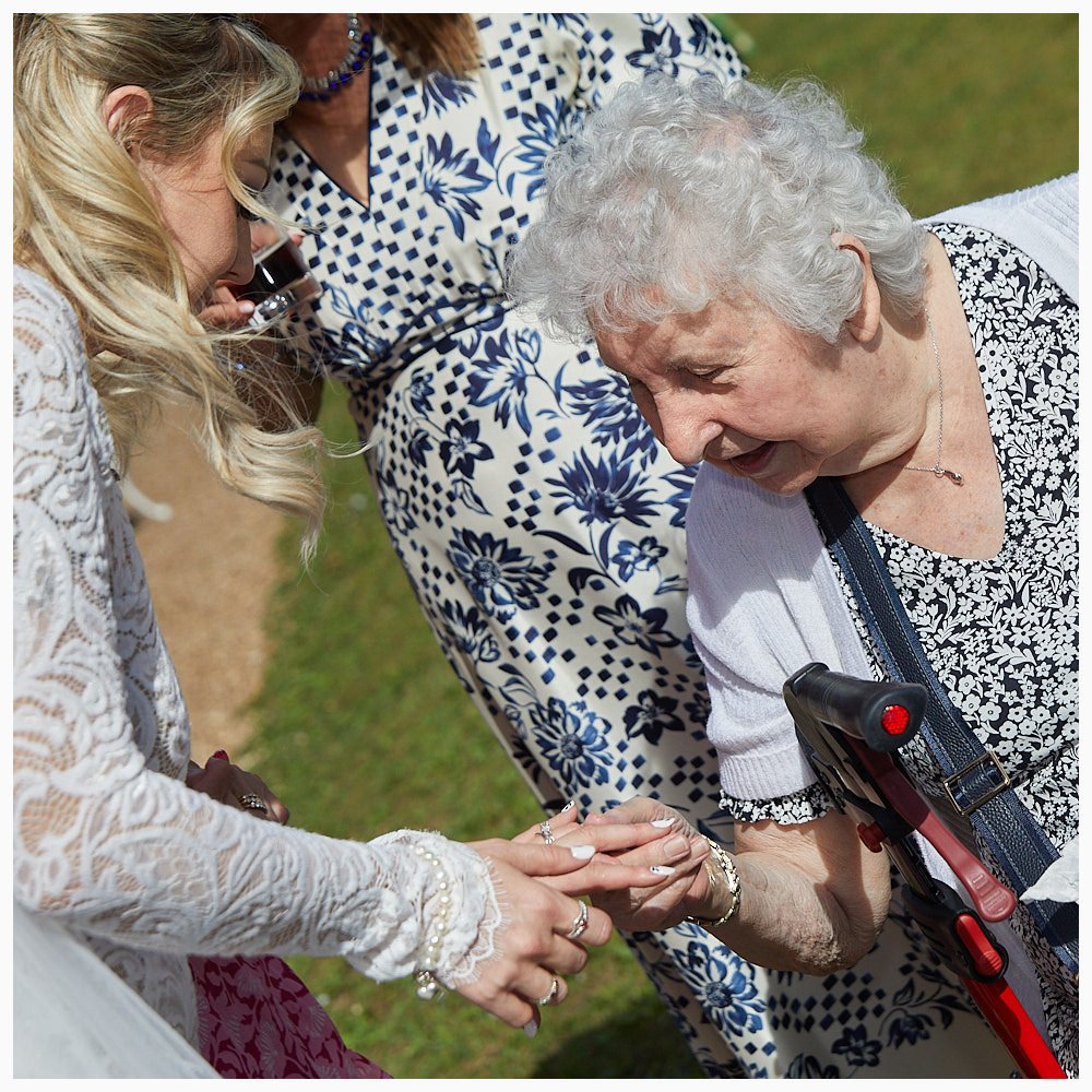 328-cantley-house-hotel-wokingham-wedding-photography_321-397A6409-07_ljks.jpg