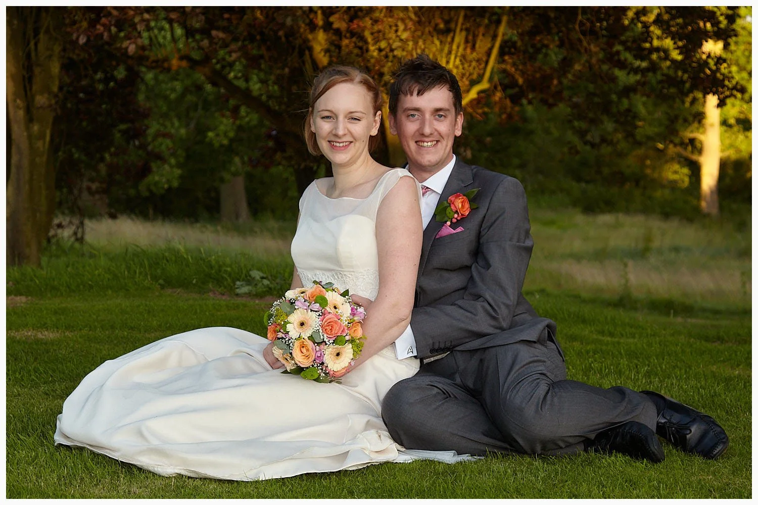 018-Highfield-Park-Heckfield-wedding-photography-016-425-6557-04_admk.jpg
