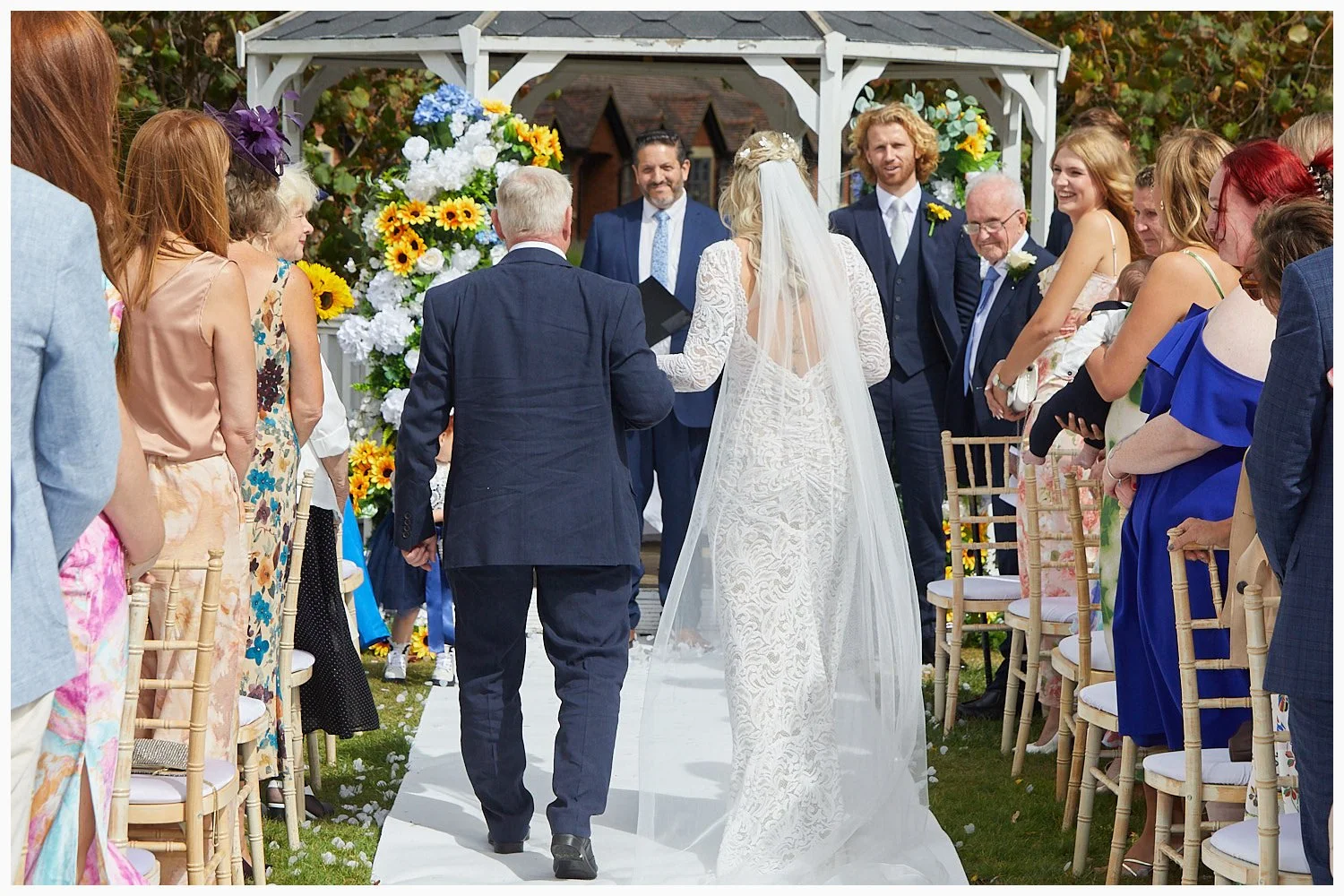 310-cantley-house-hotel-wokingham-wedding-photography_188-397A6100-07_ljks.jpg