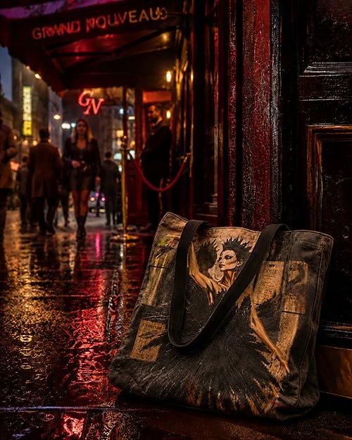 04_LeLacCarryall_Odile_StreetCorner_Solo.jpg