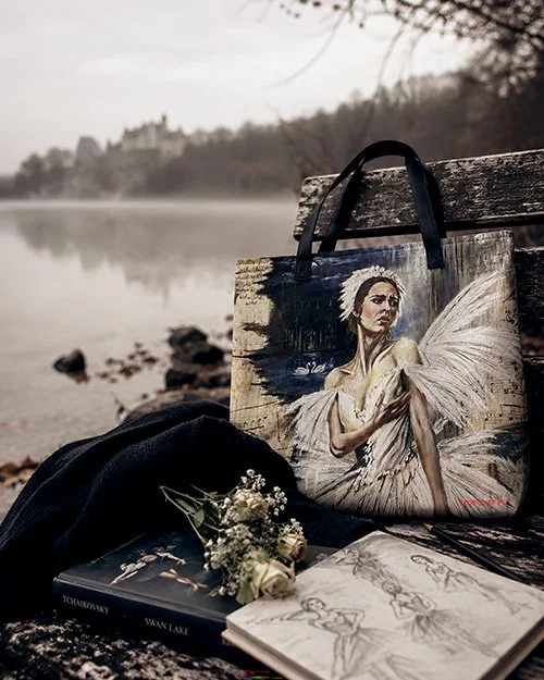 08_LeLacCarryall_Odette_LakesideBench.jpg