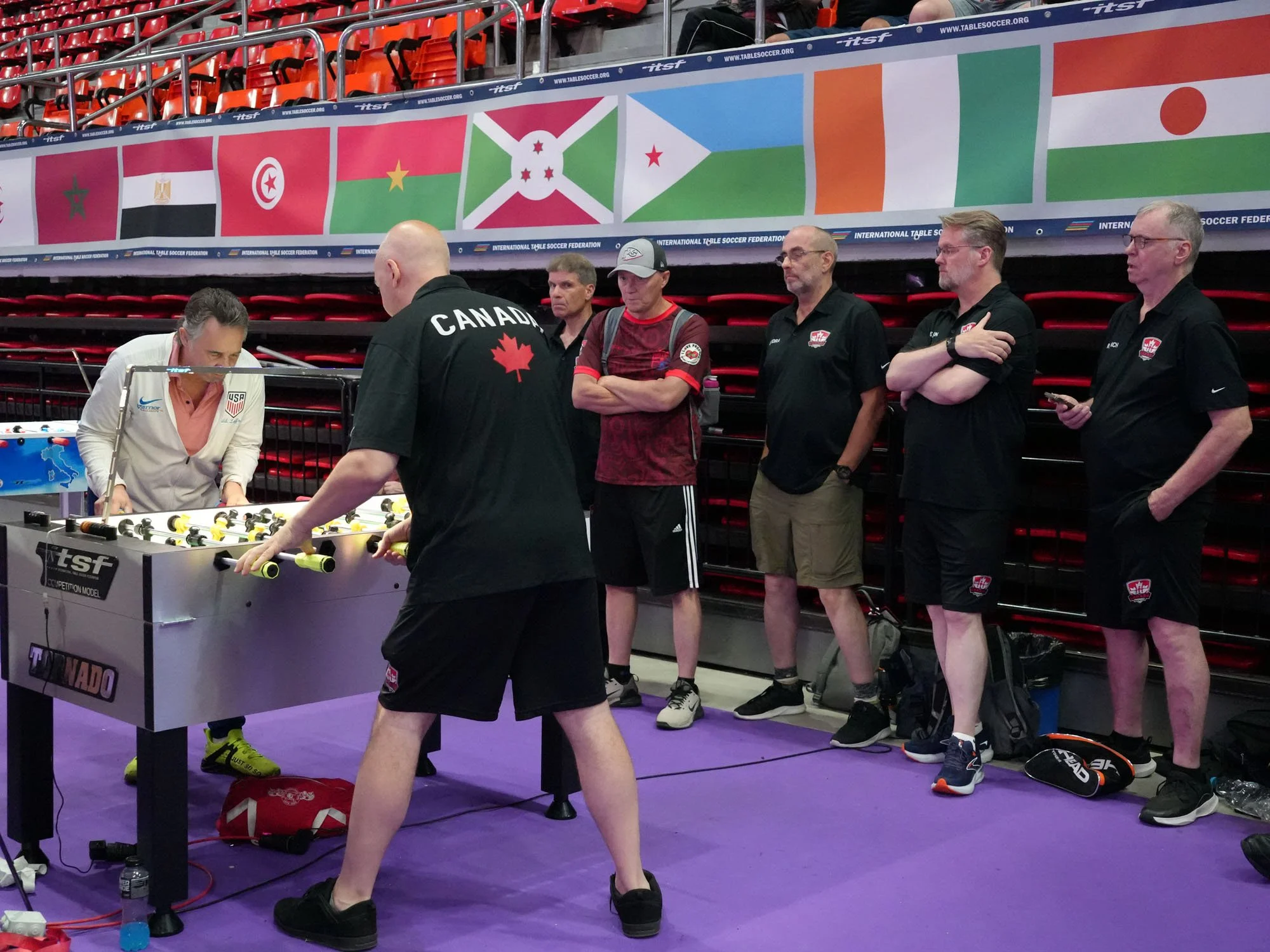 Steve rallies late in a hard‑fought leg 3 against Todd Loffredo.