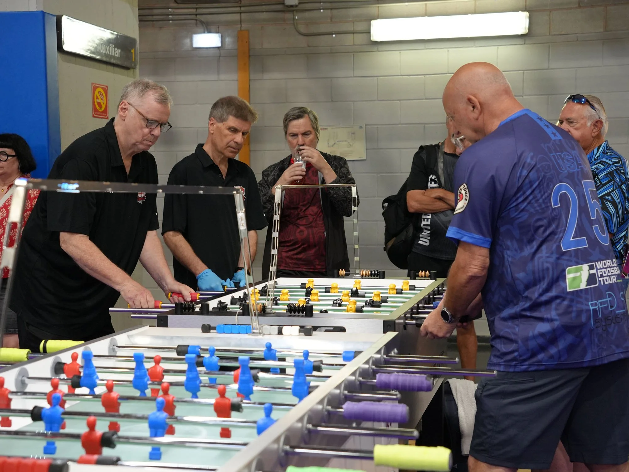 Richard Tench (left) and Taras Bombak defeat Mark Crowell and Joe Eatherly (USA) in the Senior O63 Classic last‑32.