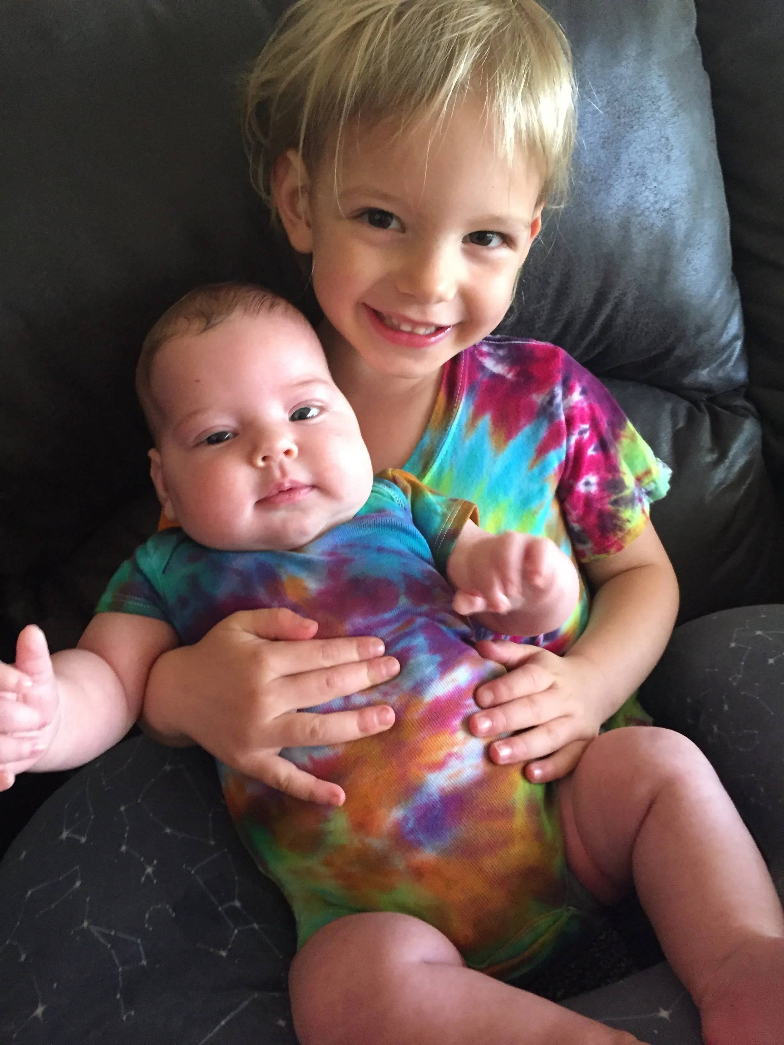 Siblings! Happy clients of Cara Frantz. 