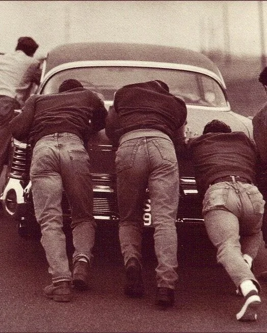 How Jeans Become a Personal Archive