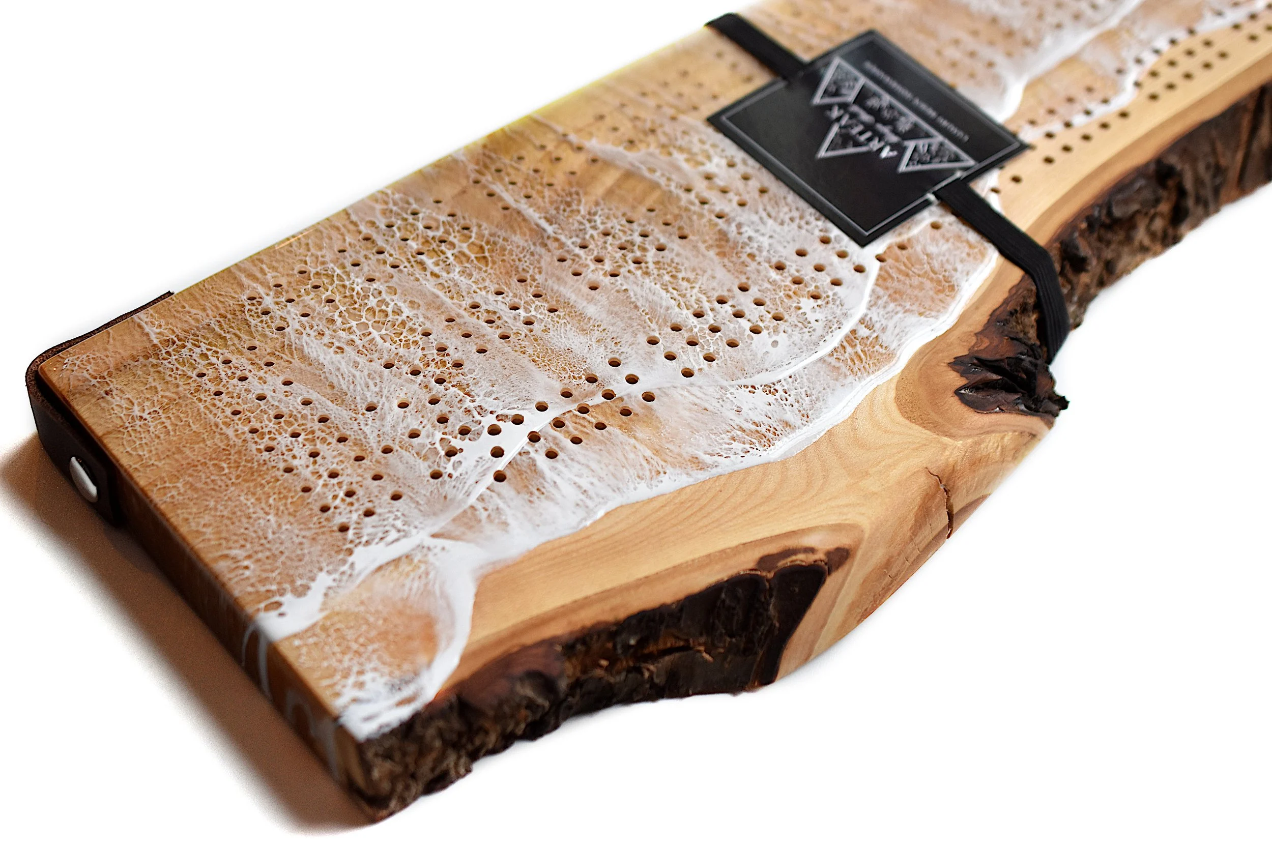 Resin ocean cribbage board