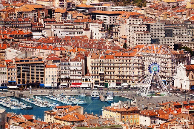 Walk Down La Canebière 