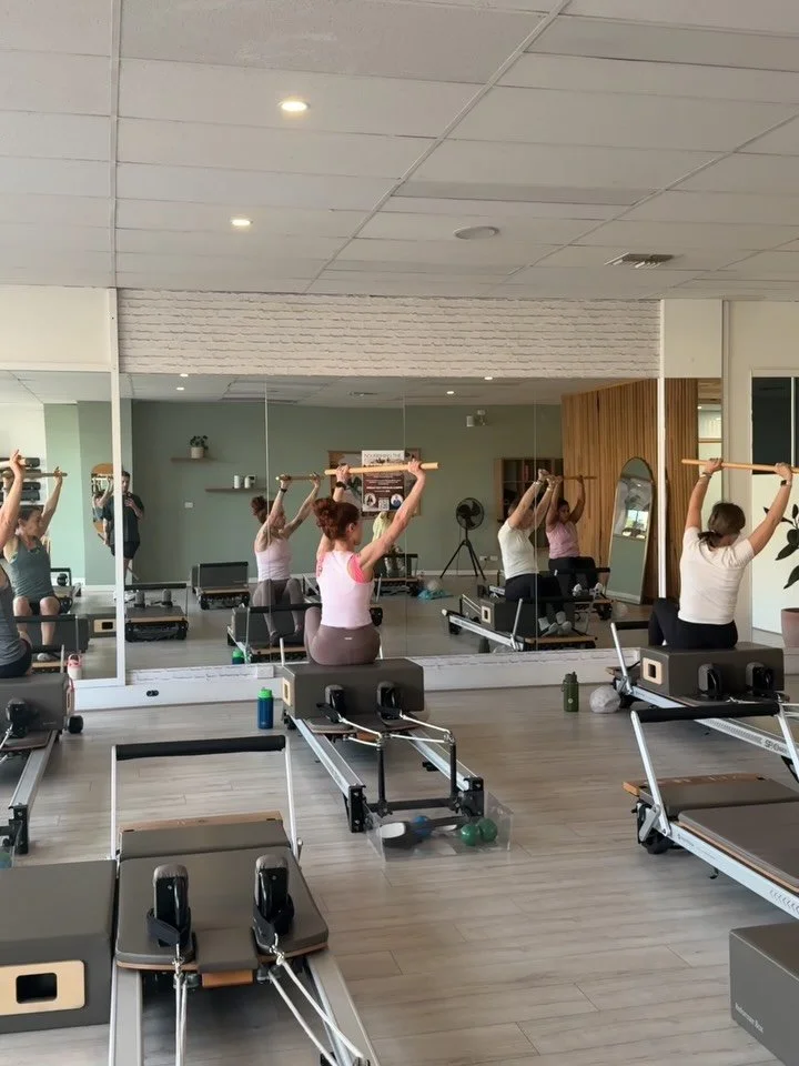 A quick revisit to some recent highlights at Alive&hellip;
Beautiful shapes in the Reformer room - the Dowel has had some love lately! 🙌

We were so lucky to have @rebalancechinese and @soul.sanctuary.by.andrea lead our recent Yin and Pin session - 