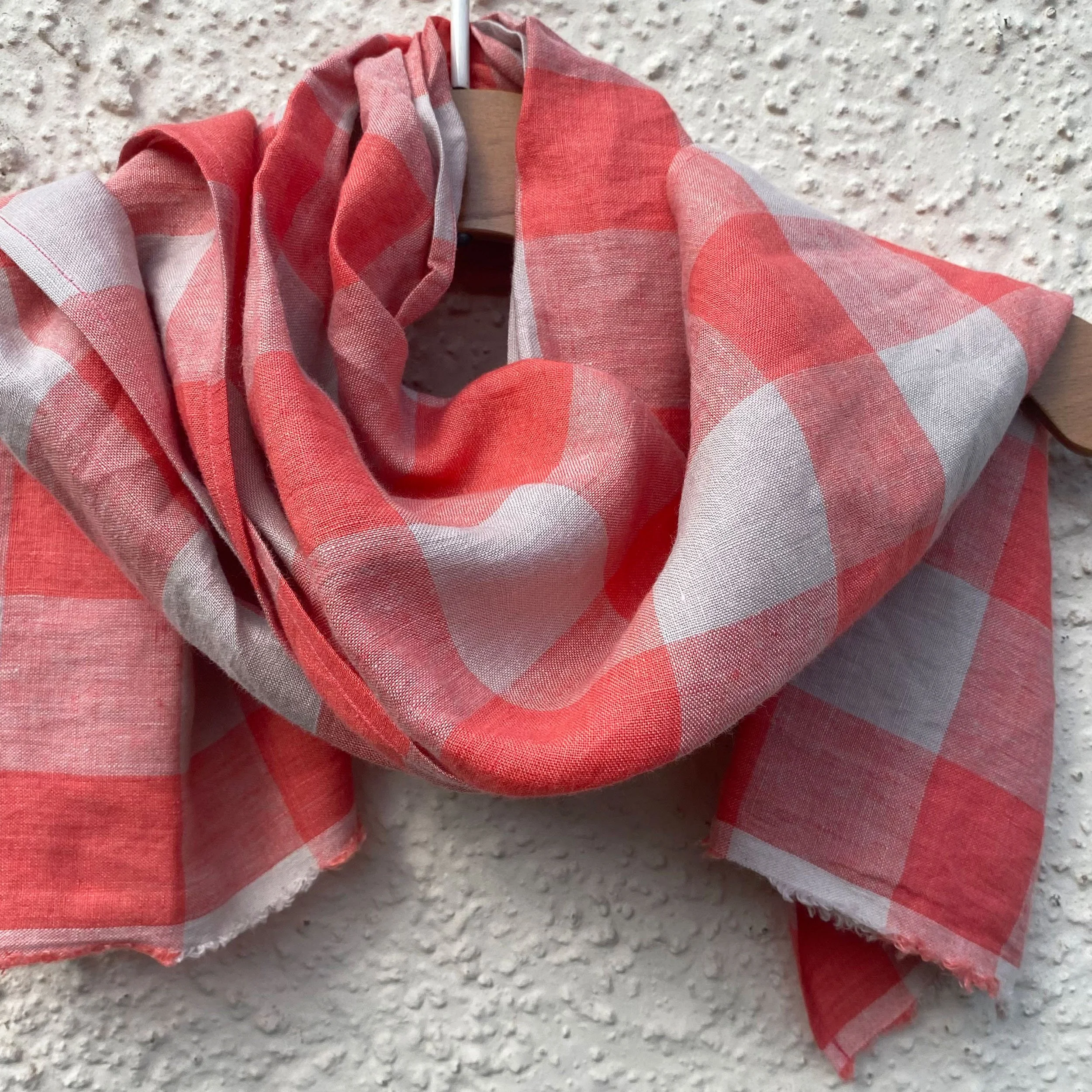 rose_check_scarf_linen2.jpg