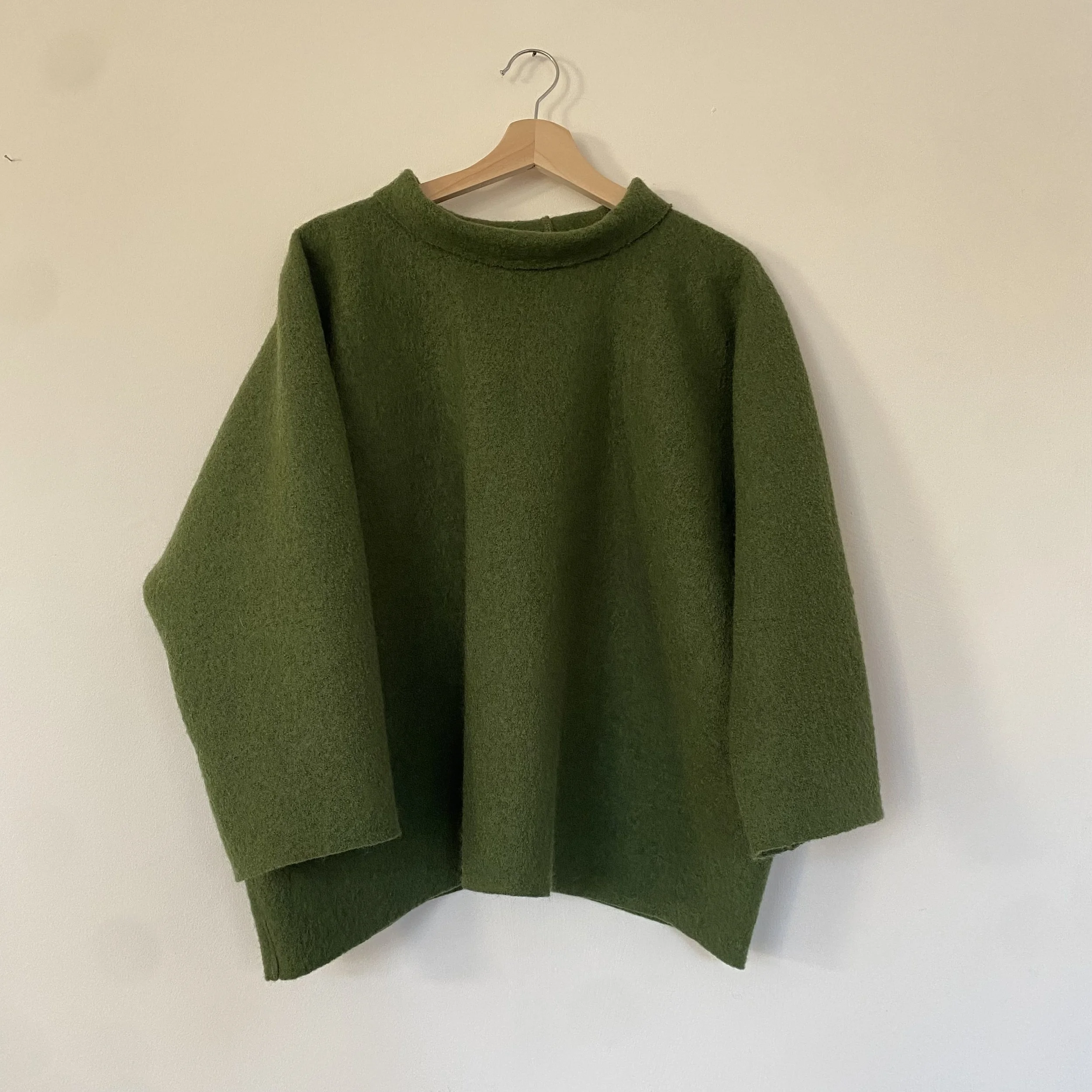 Grass green  boiled wool smock