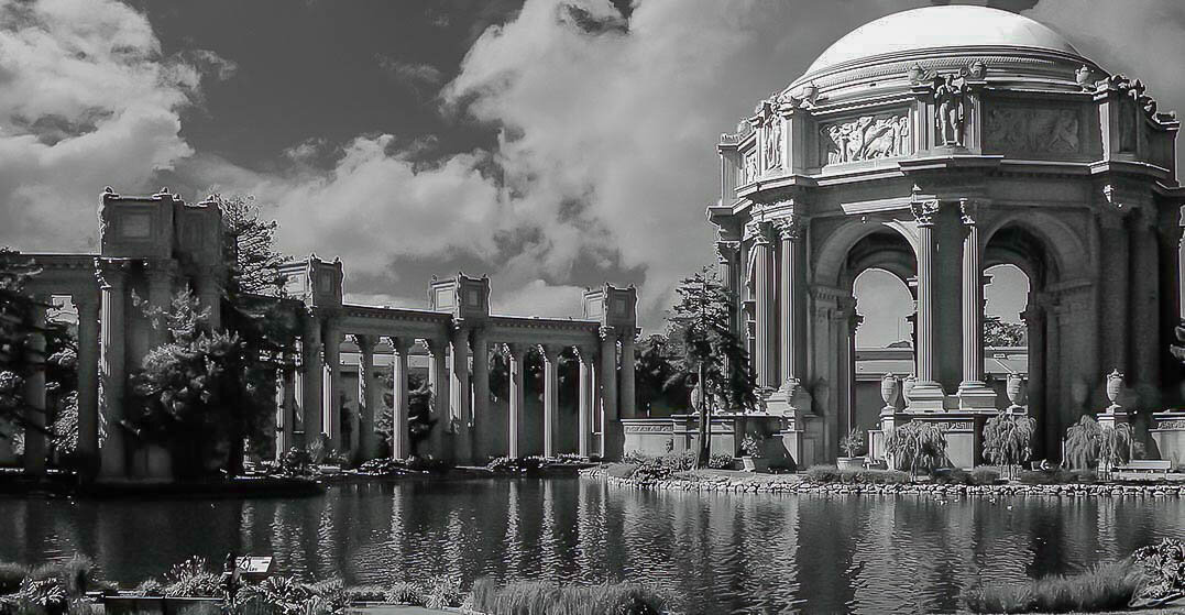 The Palace of Fine Arts, built for the 1915 Panama-Pacific Exposition, San Francisco, California.