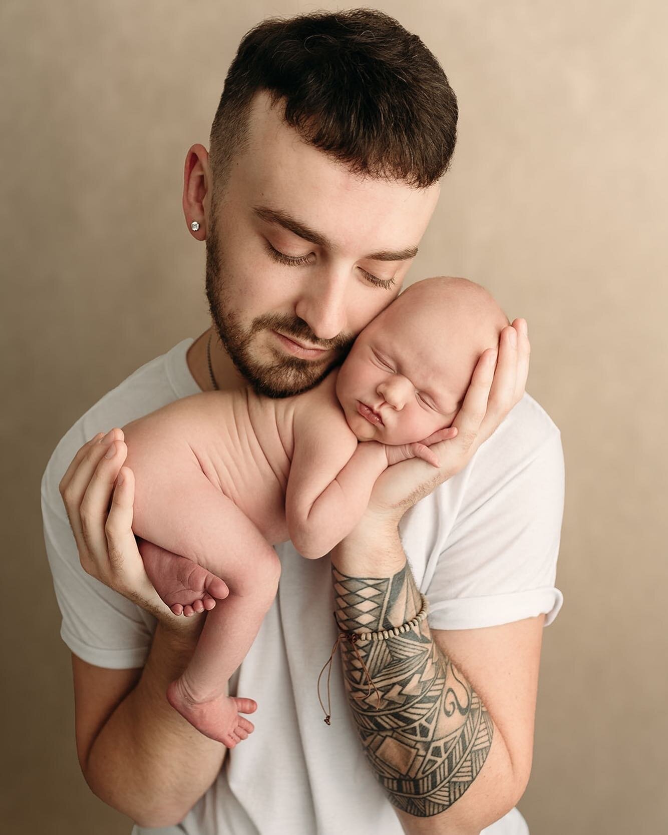 A brand new father and his son 💙

✨BOOKING INTO FEBRUARY 2022
LIMITED AVAILABILITY SEPTEMBER-JANUARY✨
⬇️⬇️⬇️⬇️⬇️⬇️⬇️⬇️⬇️
www.haleybphoto.com

.
.
.

#charlestonwvnewbornphotographer #parkersburgwvnewbornphotographer #huntingtonwvnewbornphotographer 