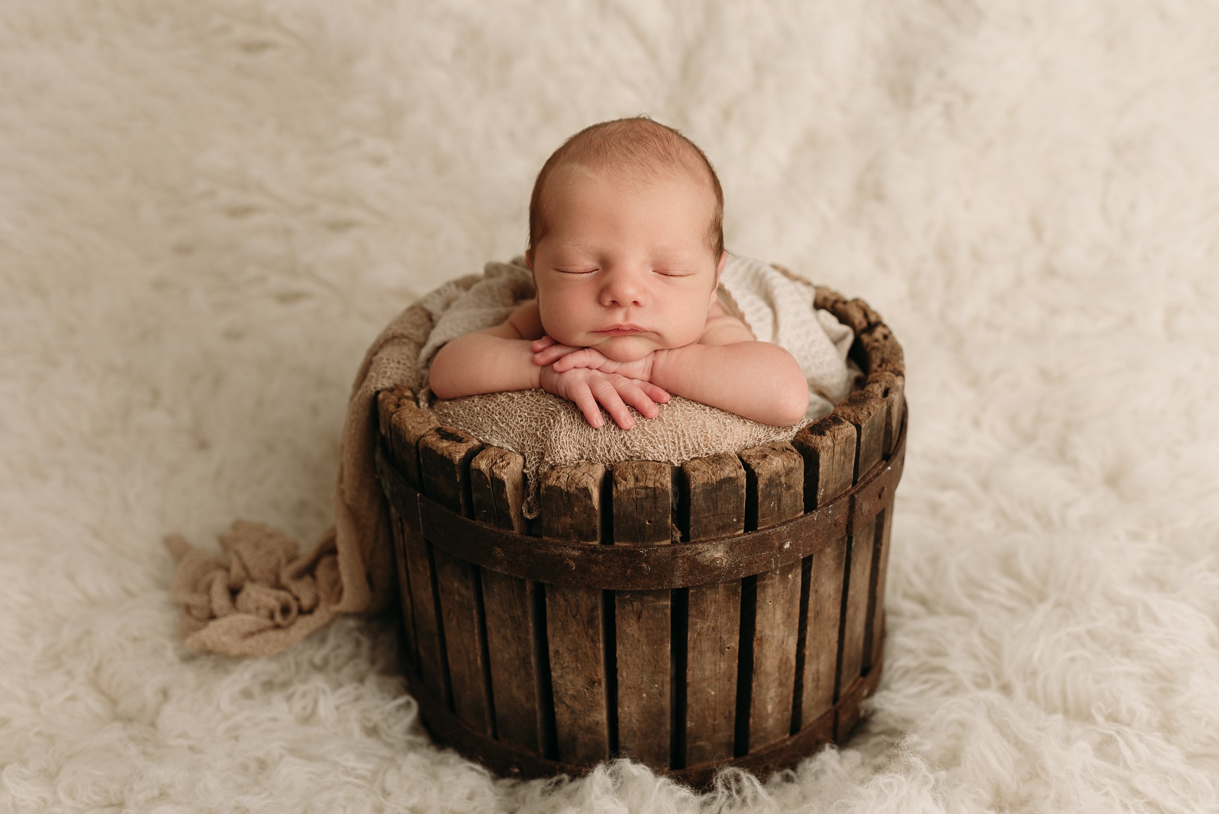 charleston-wv-newborn-photography