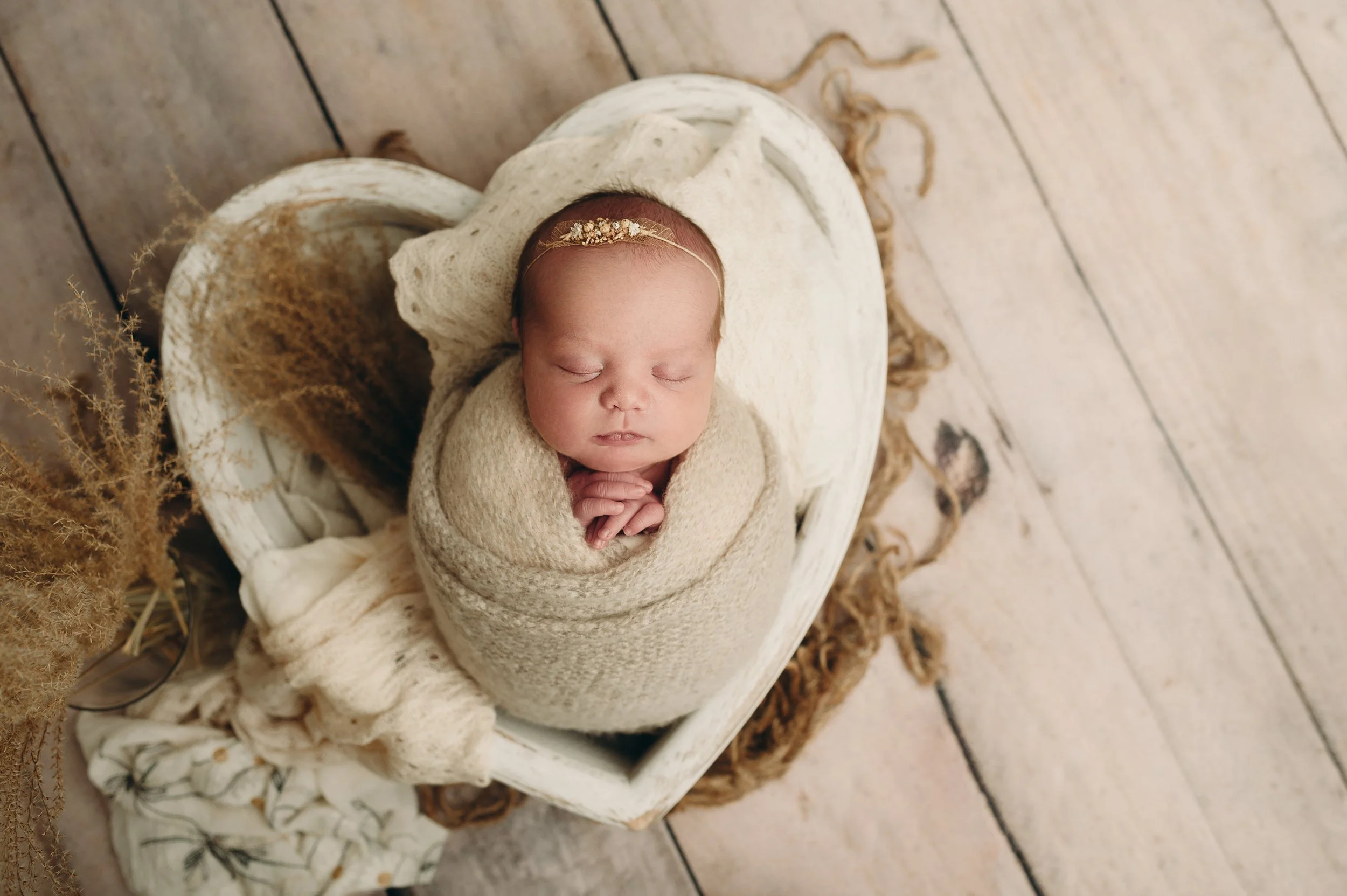 Reya Newborn - 7.jpg