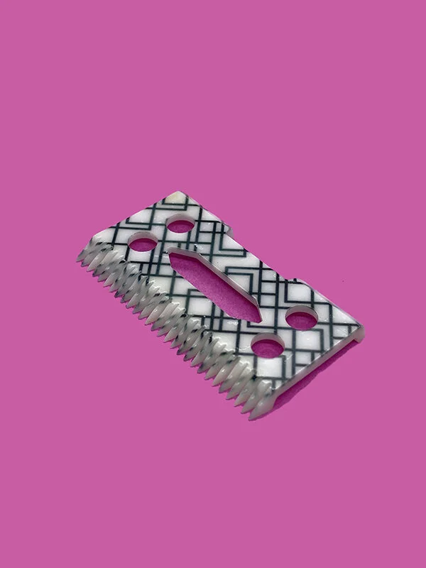 WAHL_Ceramic_clipper_blade_geometric_3-4_600x800.jpg