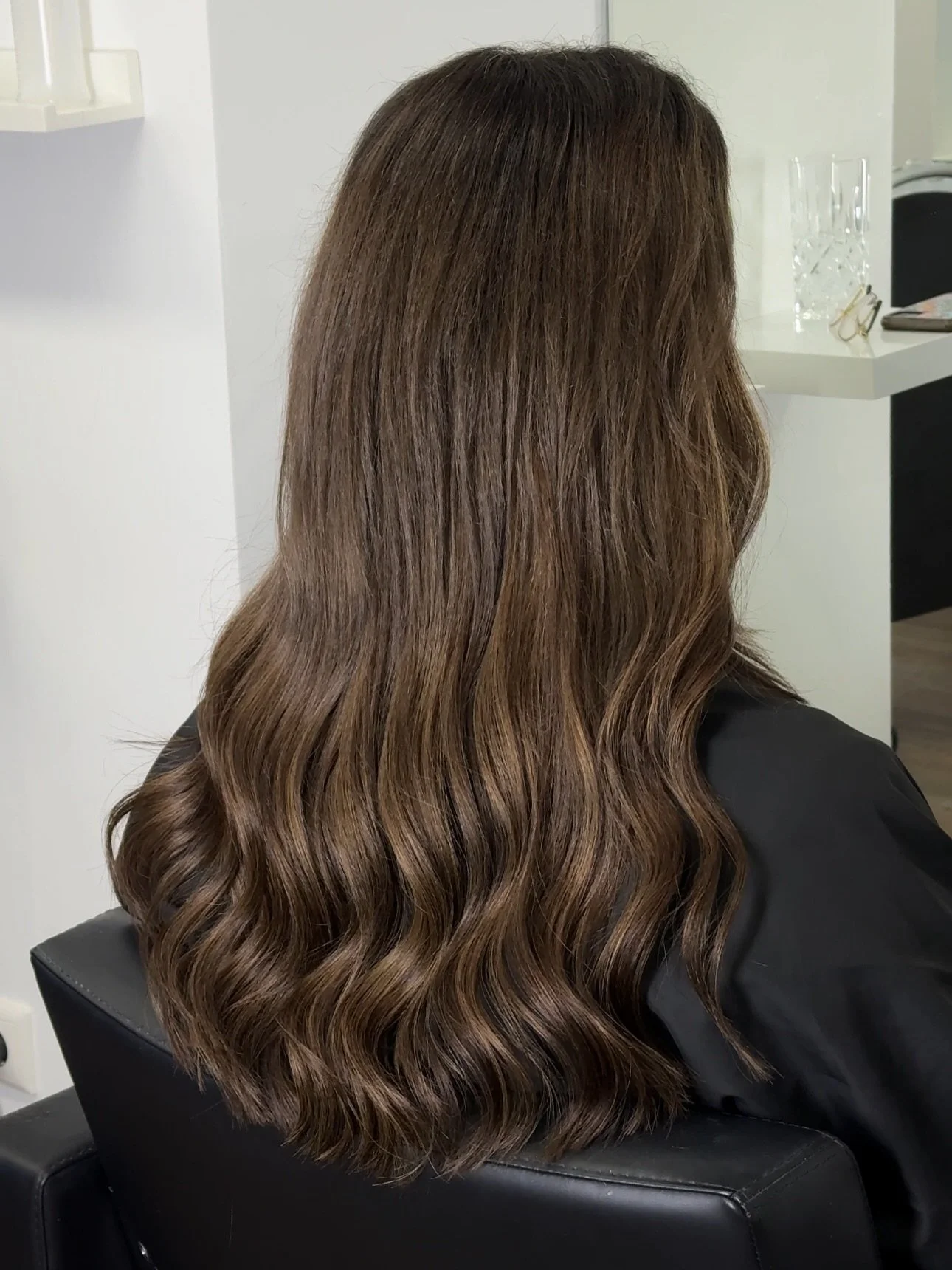 R&uuml;ckpigmentierung + 45cm Tapes zur Verdichtung 🧸

#r&uuml;ckpigmentierung #tapes #haarverdichtung #friseurm&uuml;nchen