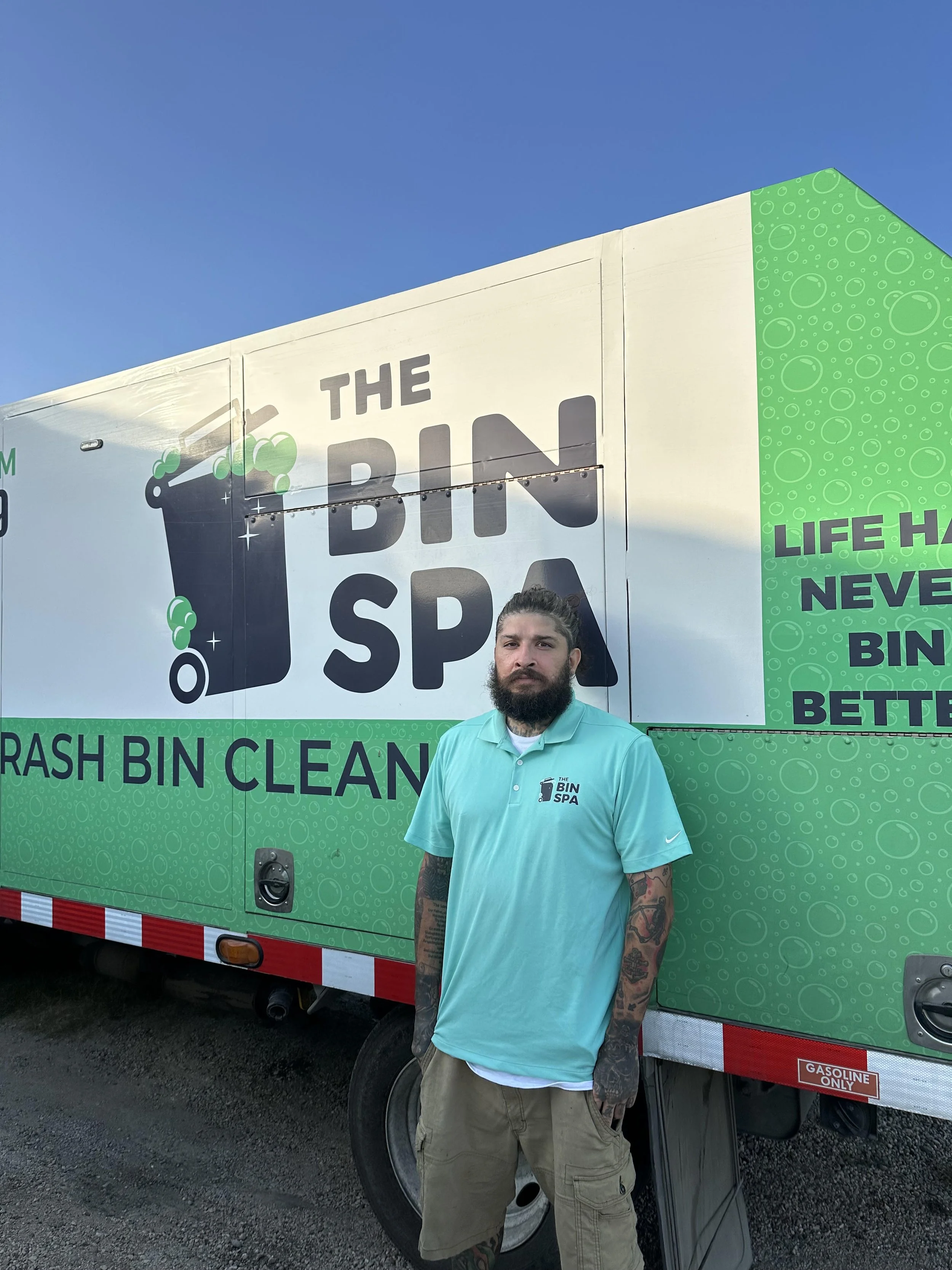 Meet one of our technician's, Eric! Eric helps The Bin Spa provide expert trash bin cleaning services to the Central Texas community.