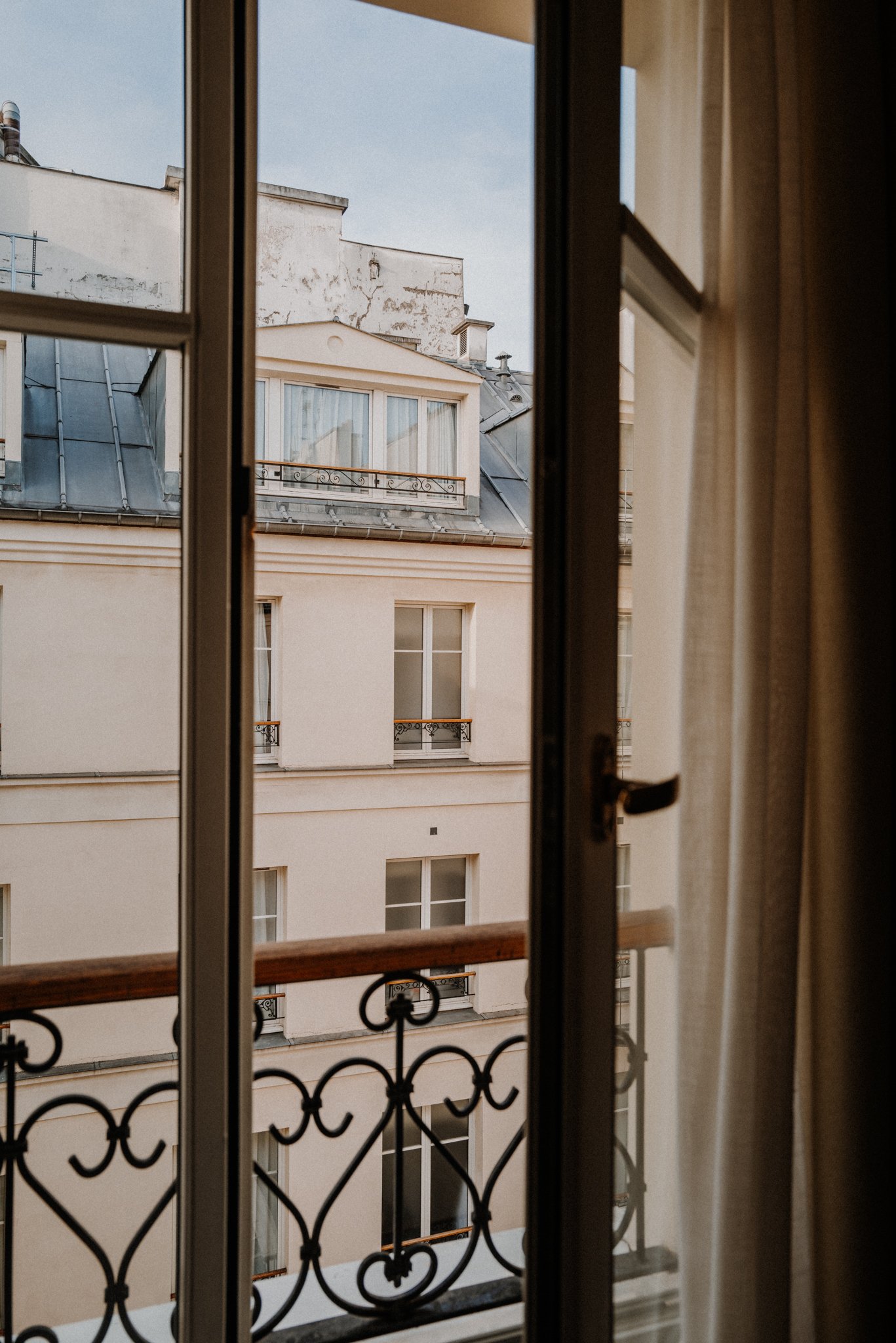 Paris-Hotel-Travel-Stay-Pulitzer-09.jpg