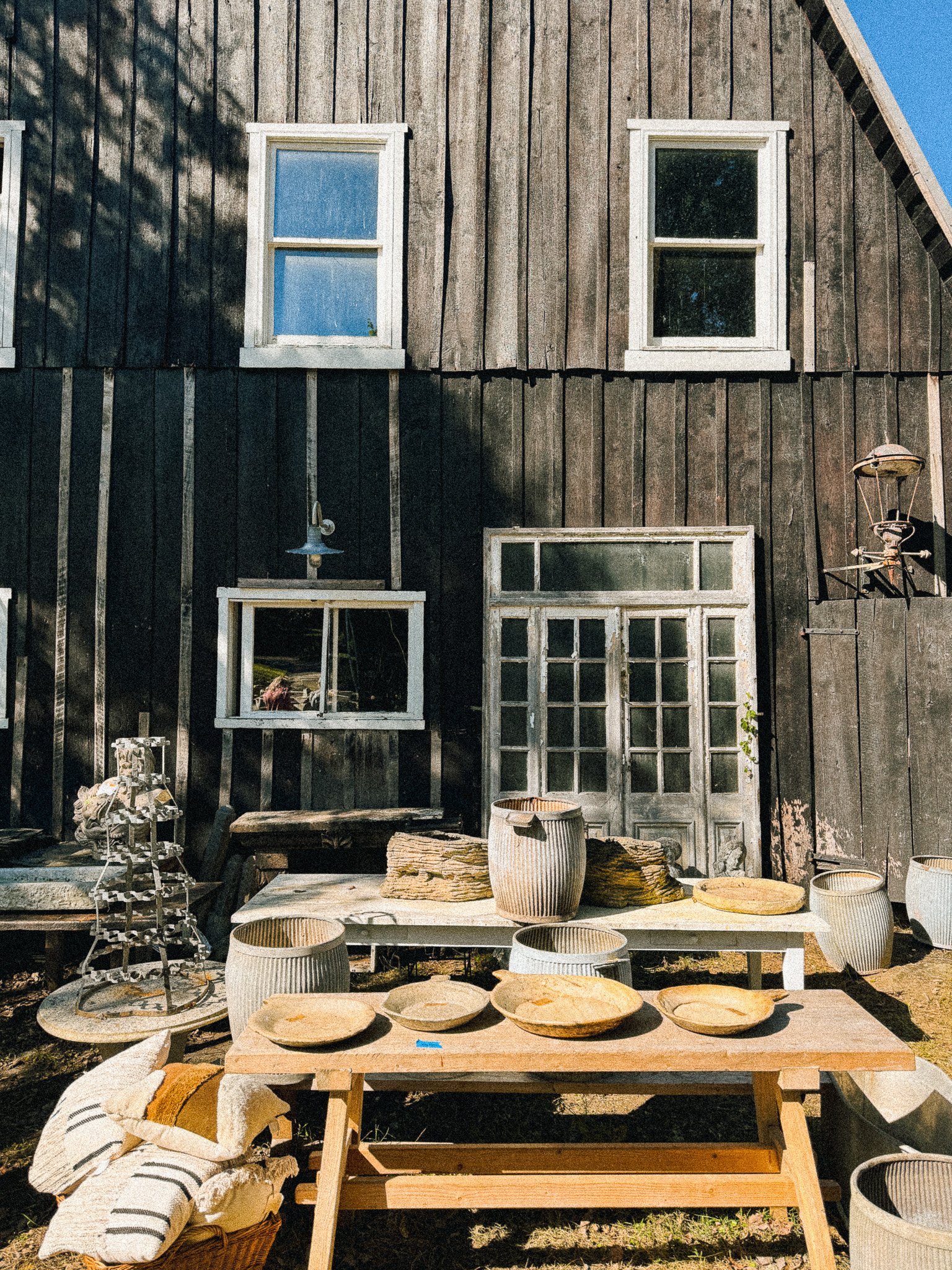 Ekster Antiques Barn Sale 