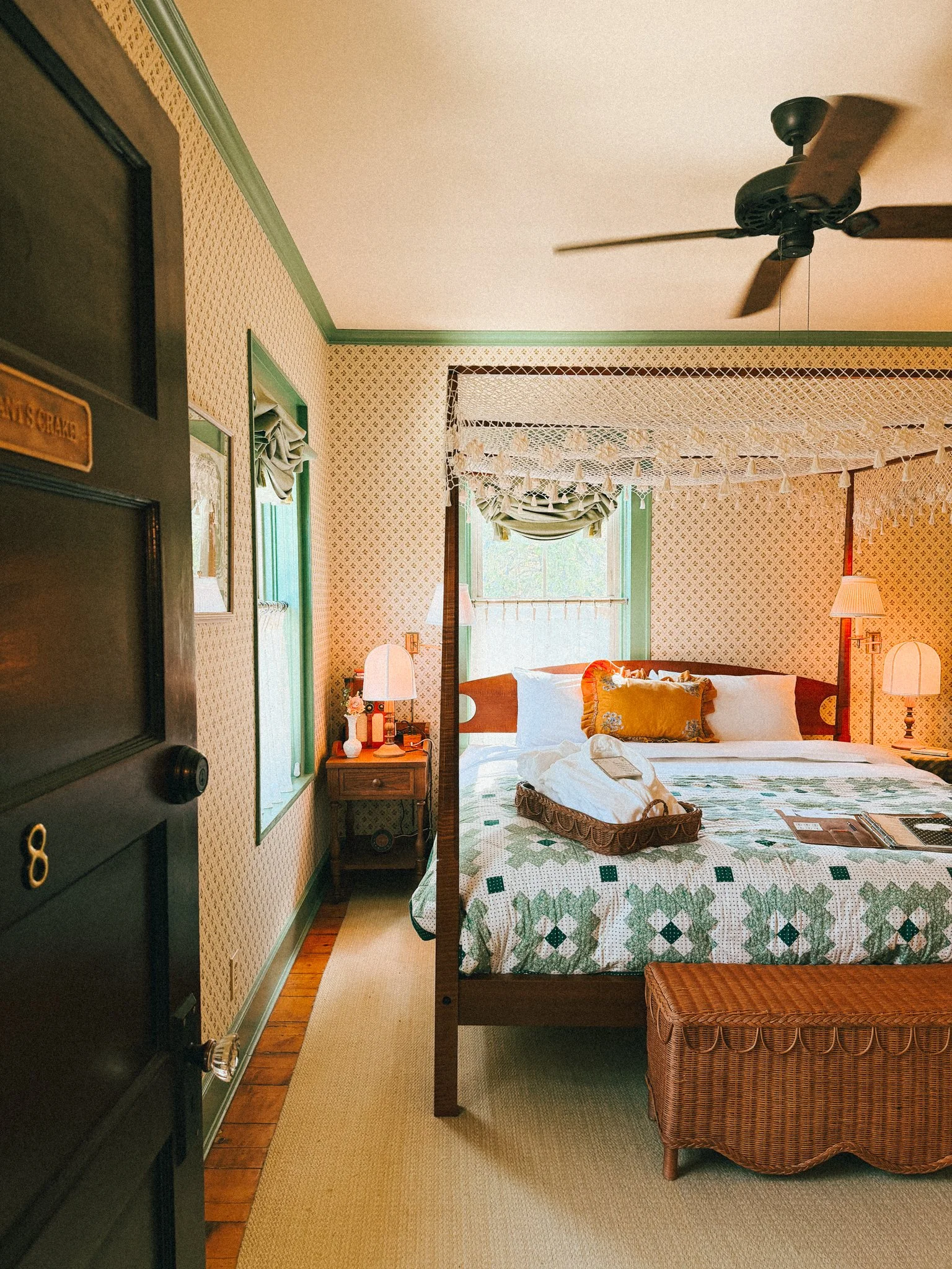 six-bells-hotel-hudson-valley-13.jpg