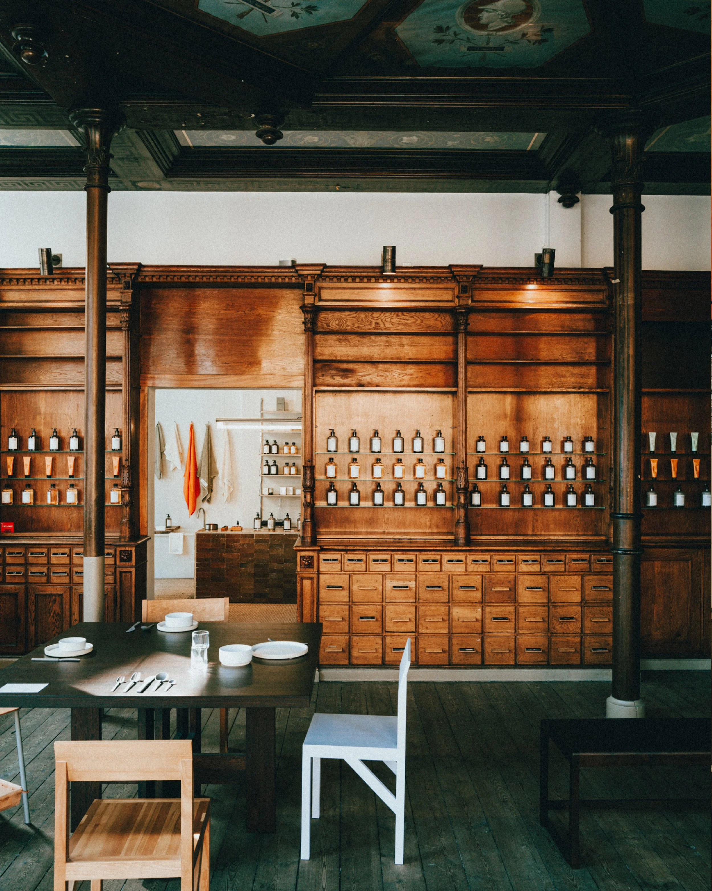 Frama Studio &amp; Store