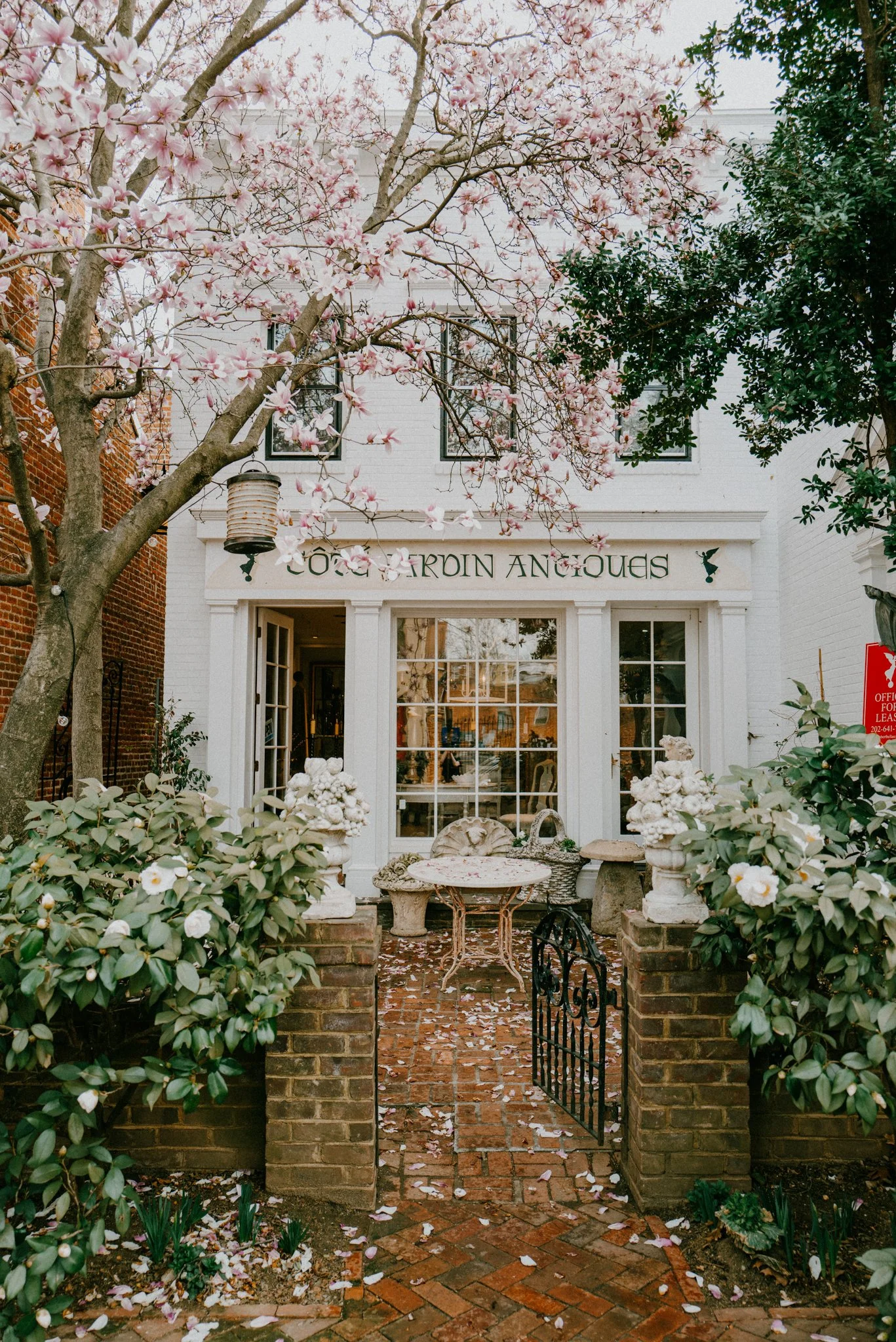 Cote Jardin Antiques