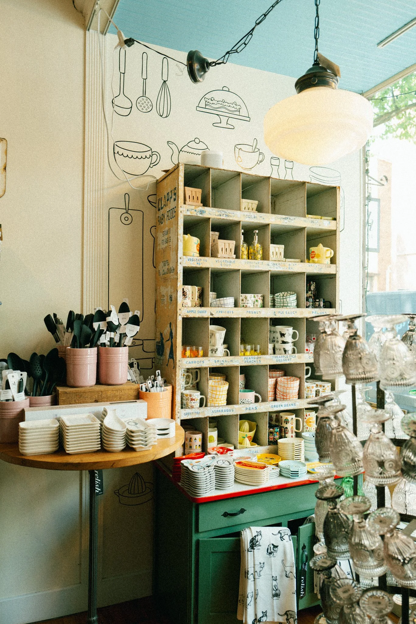 Relish Decor