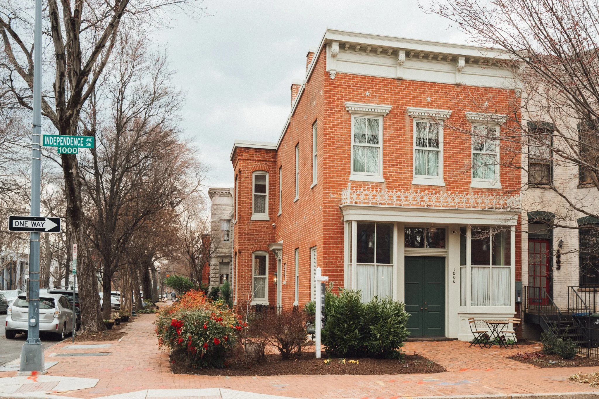 1000-independence-capitol-hill-real-estate-02.jpg