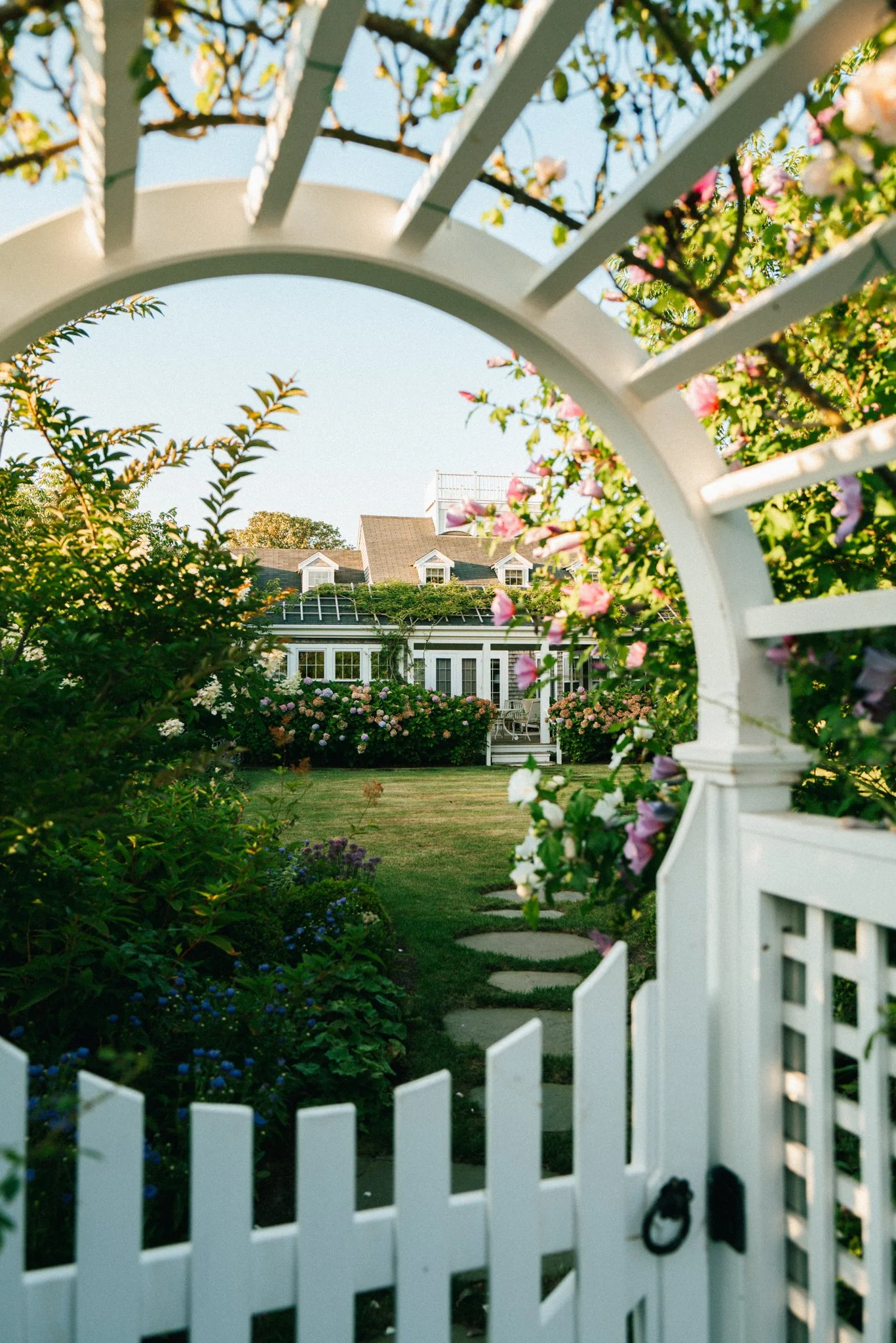 nantucket-travel-summer-recommendations-design-12.jpg