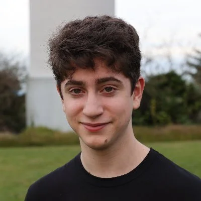 Avi Schiffmann.jpg