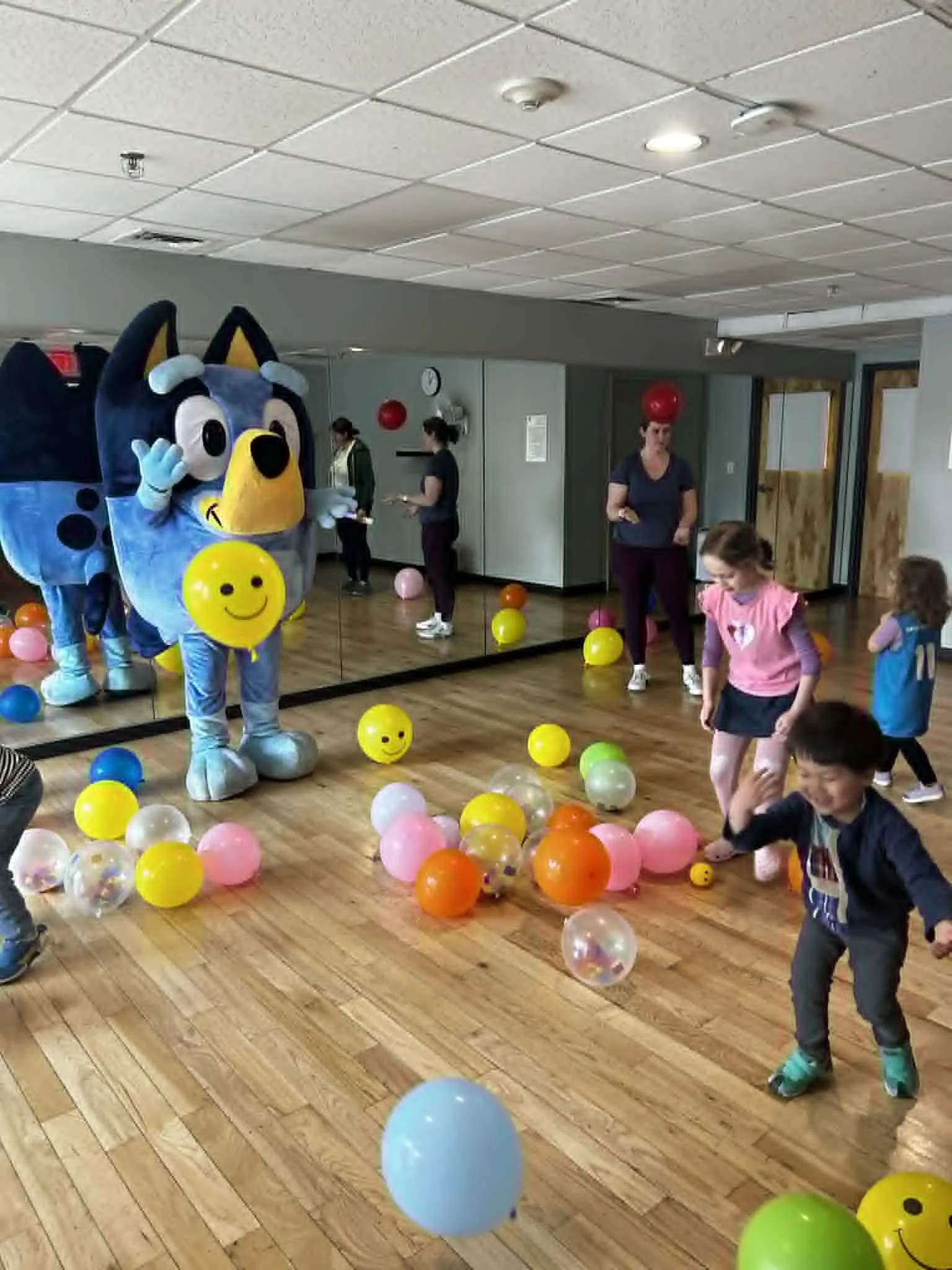 Character Party Bluey (demo 9).jpg