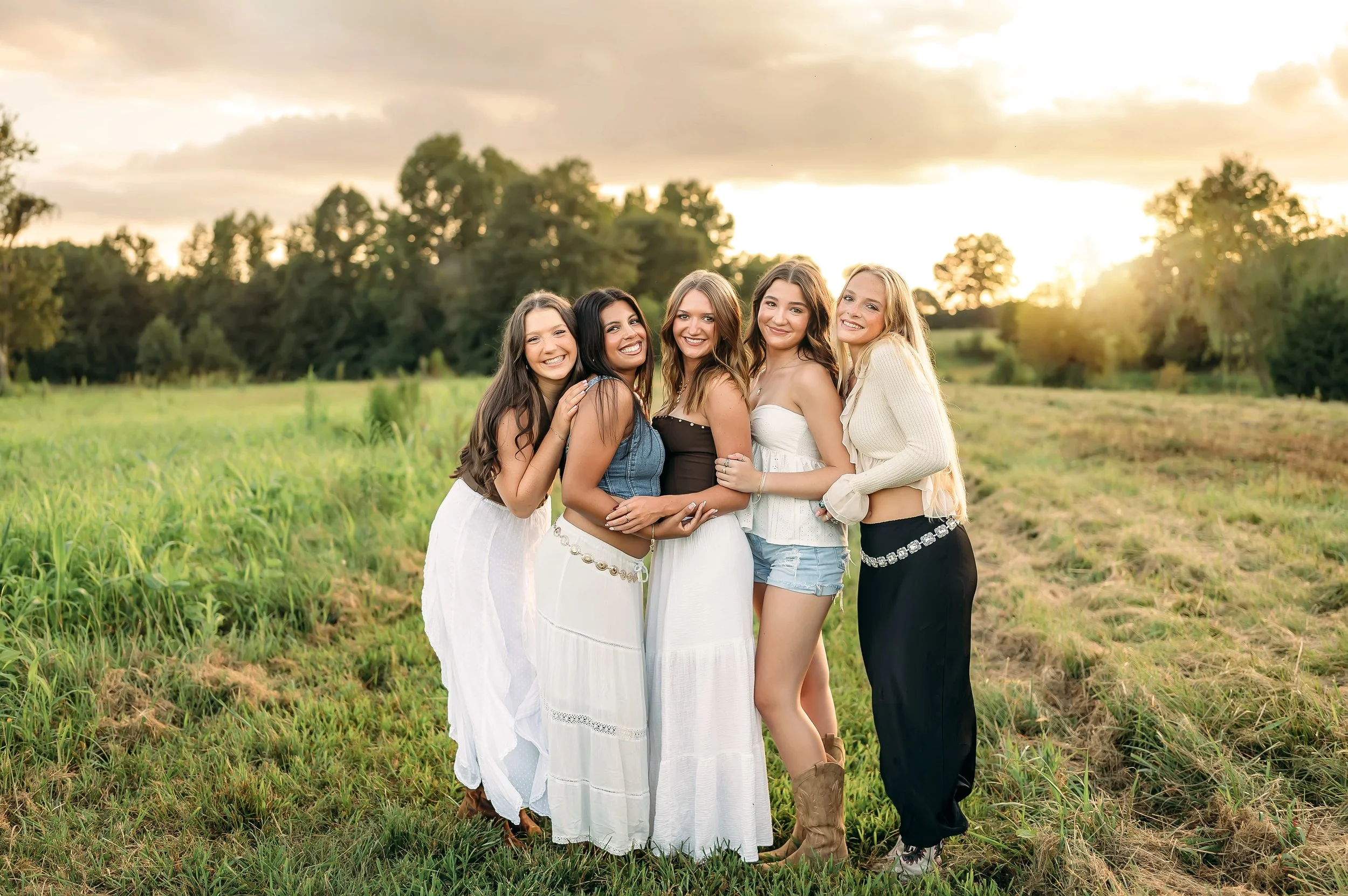 senior rep team, high school senior photoshoot, golden hour western theme