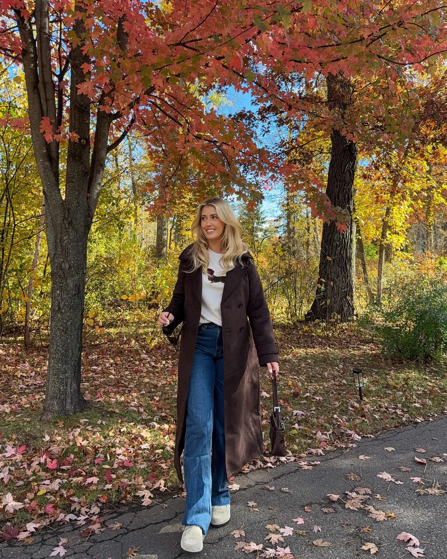 Peak fall foliage 🍁 comment any emoji for my outfit links!@abercrombie #abercrombiepartner