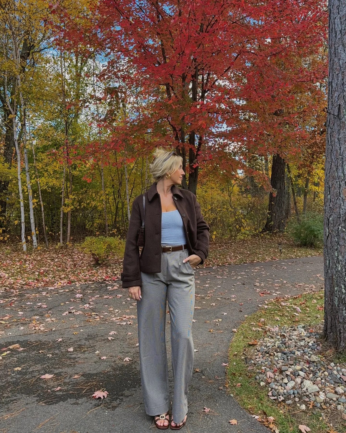 omw 🍁 
Comment any emoji for the links to shop my outfit!