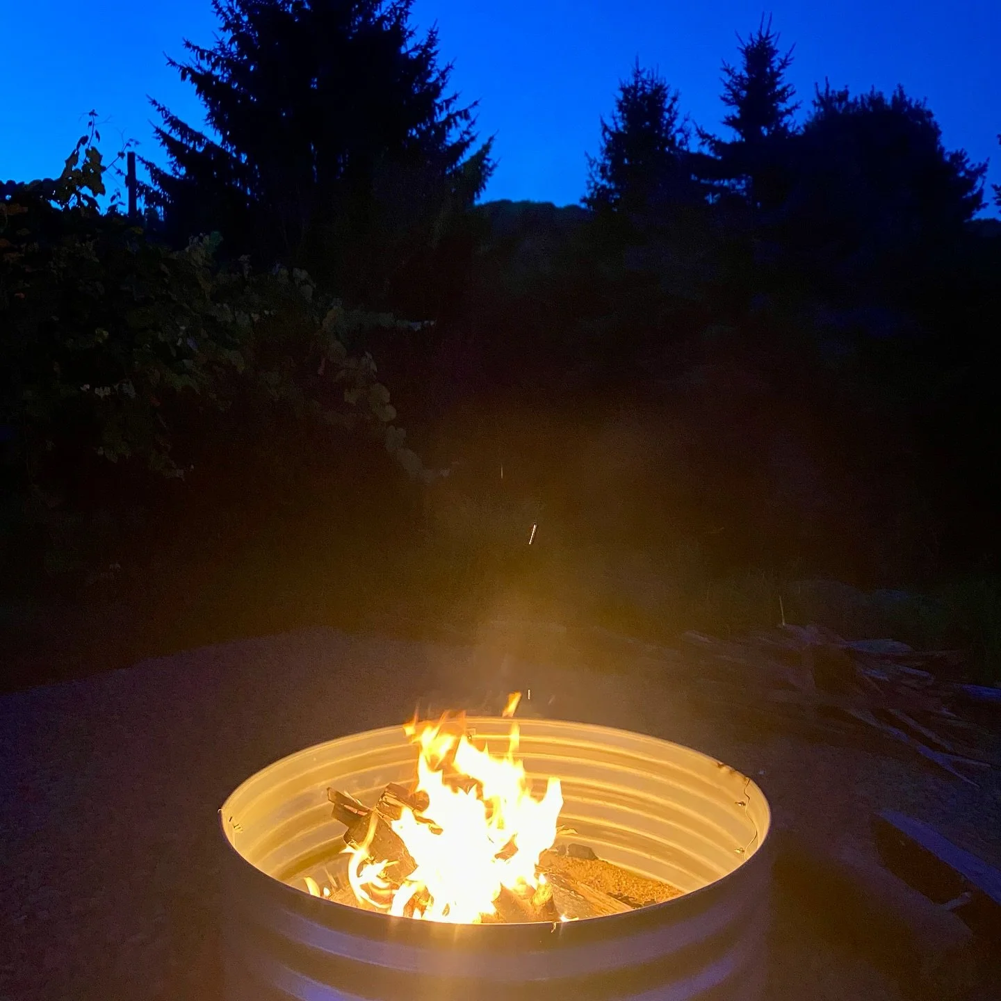 Such a beautiful relaxing place to be! 

#wildernessmakesyoubetter #naturelover #backpacking #backpackinggear #hiking #camping #outside #outdoors  #getoutside #wilderness  #pnwhiking #adventurer #adventureseeker #freezerbagcooking #trailfood #getouta