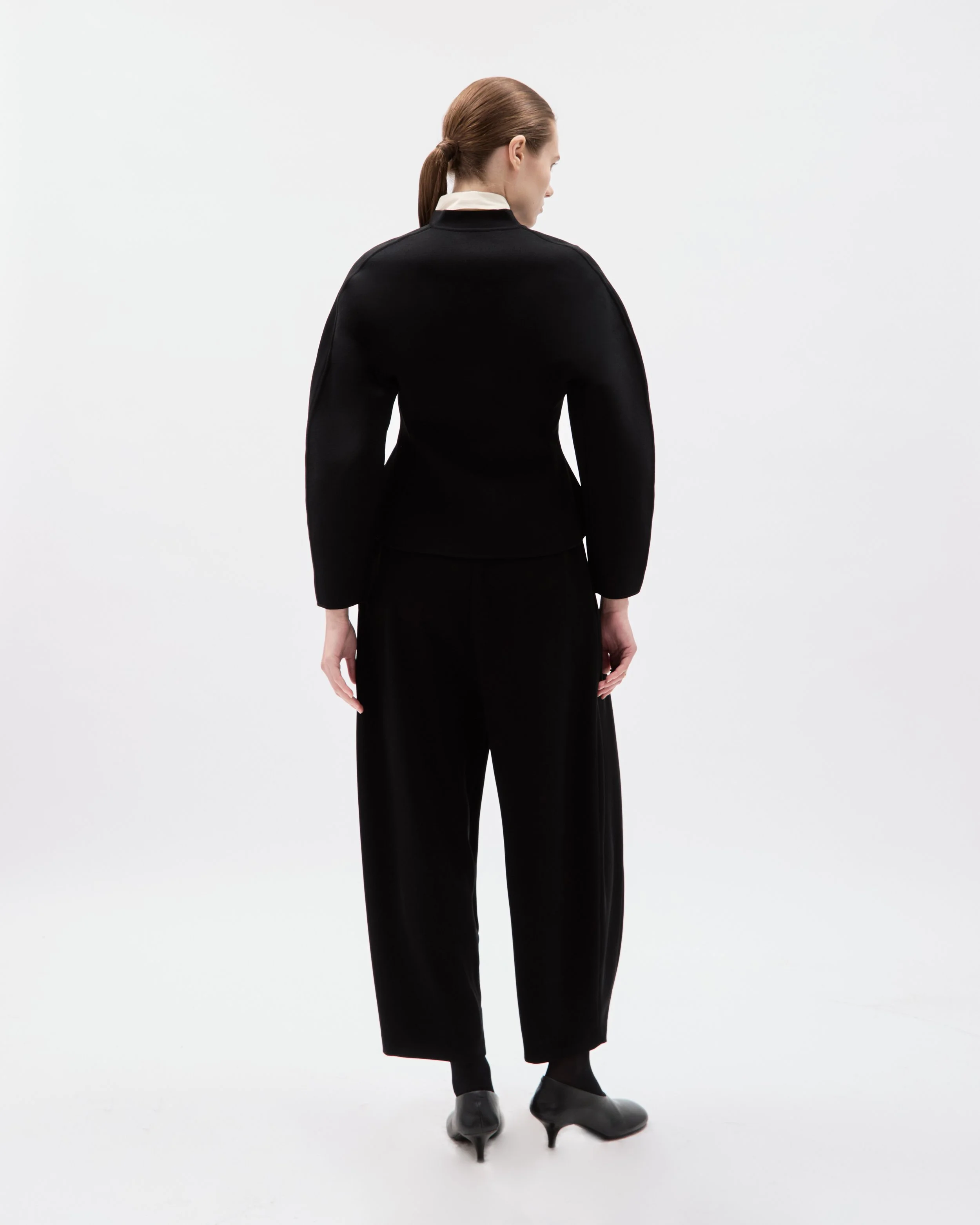 henry long cardigan + seo pants bk .jpg