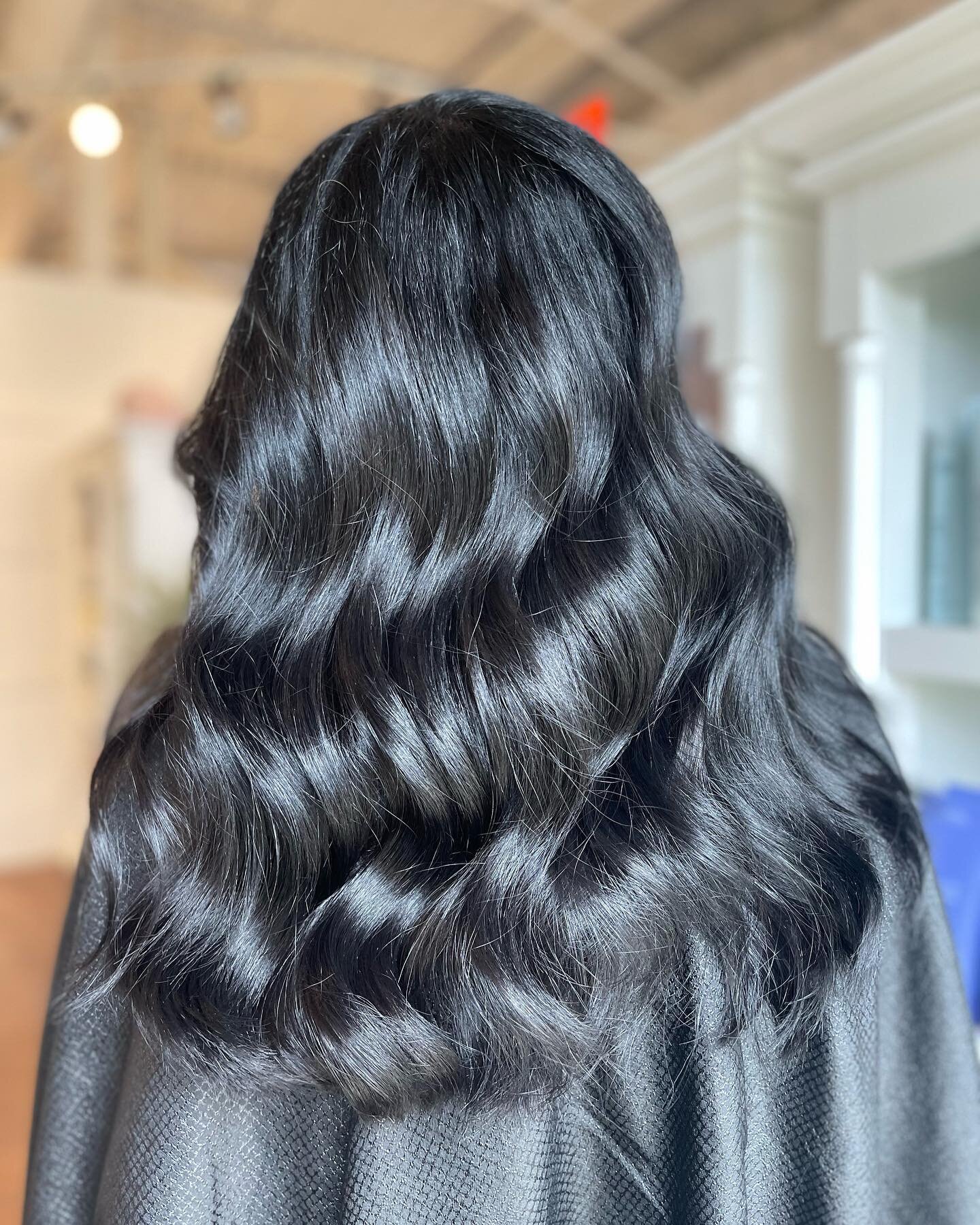 G R E Y  C O V O R A G E  R E T O U C H

Stylist : @littlemissstylistyeg 

#yeg #yeglocal #yegsalons #rootretouch #greycovrage #solidcolour #blondebrunettehairstudio #yeghire #jasperave #downtownyeg