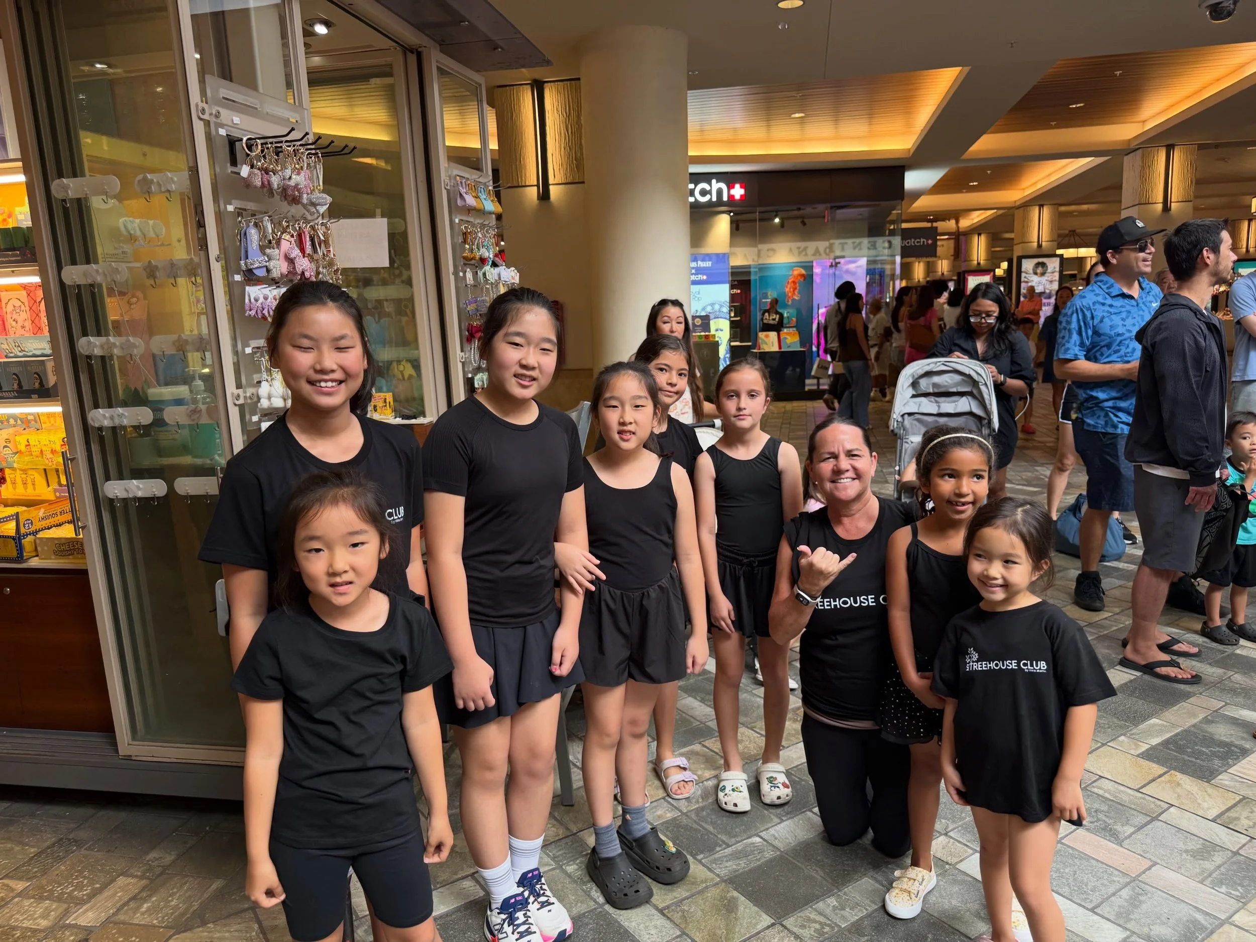 Sorry for the delay! Here&rsquo;s some pictures that Ms.Edel snapped from the side of the stage from our performance this Saturday! Scroll to the end to see our amazing artwork that was displayed the day as well!