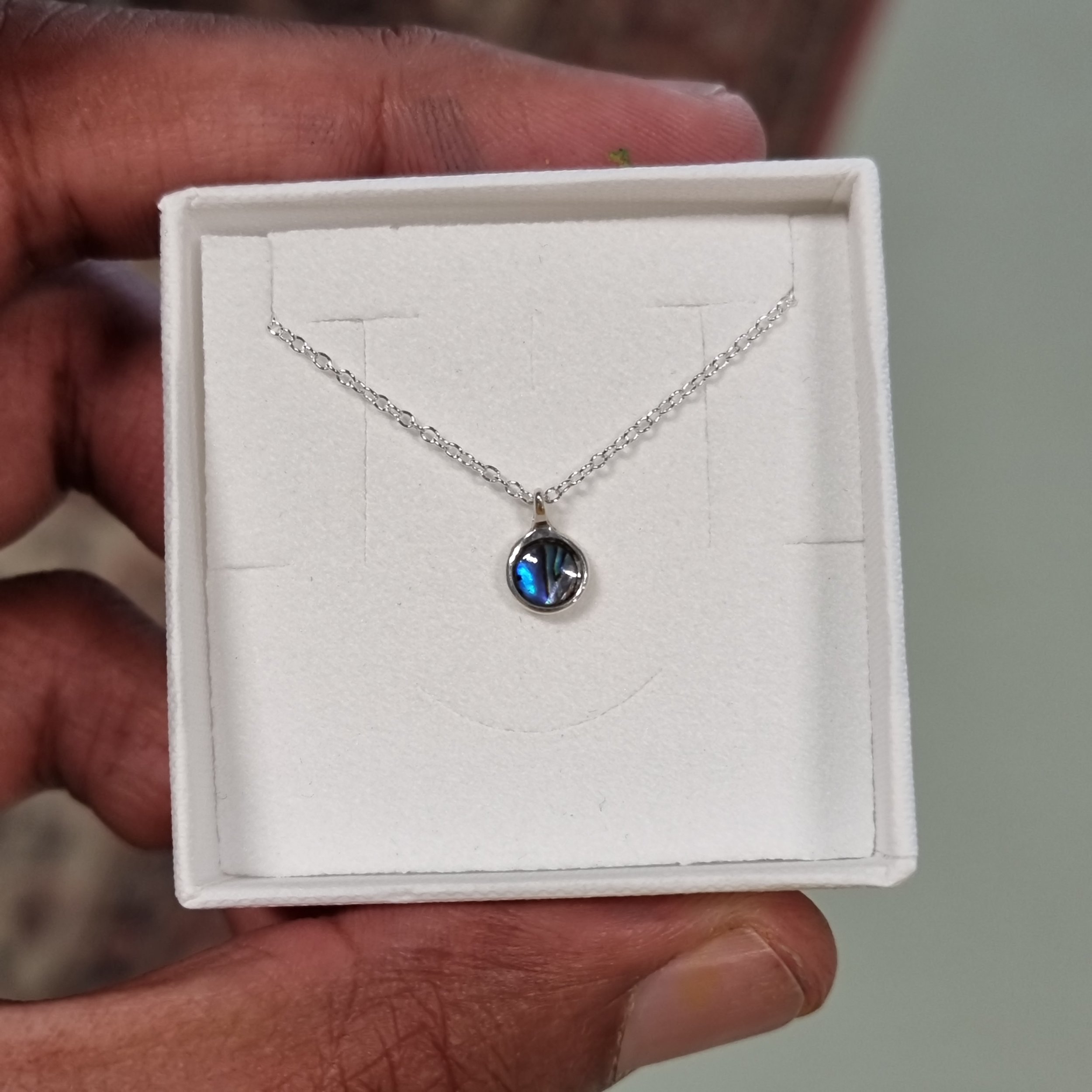 Paua Abalone Pendant No.04 — UKB