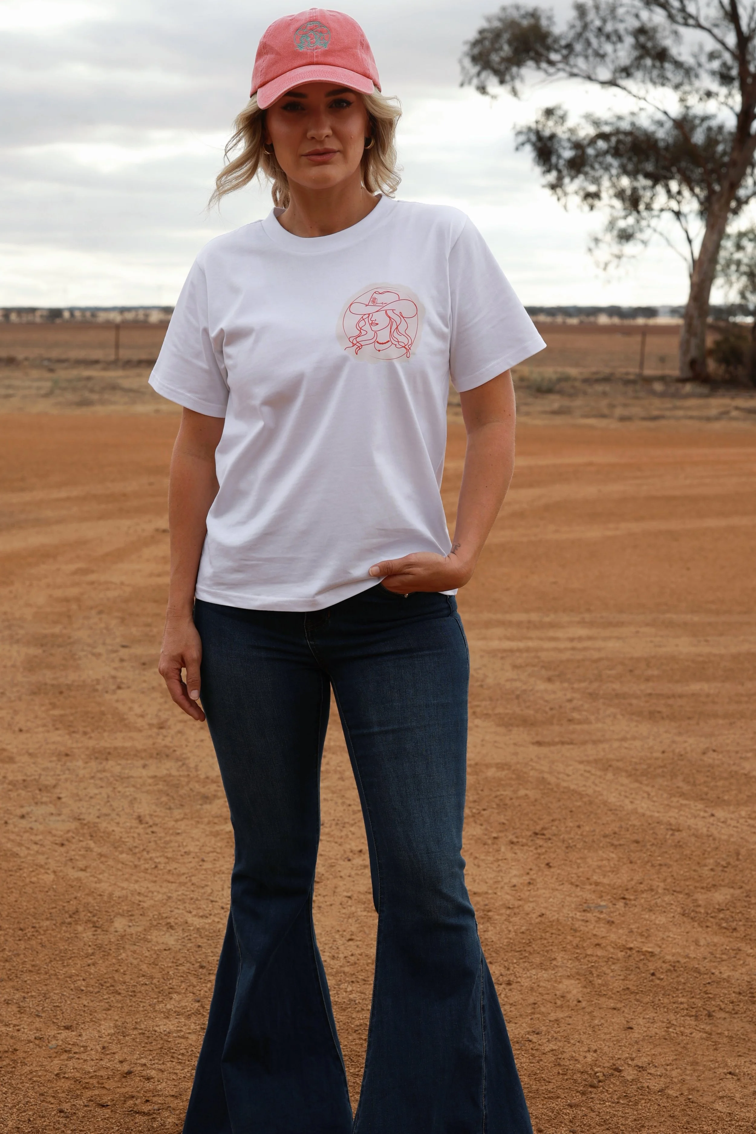 Facetune_24-03-2026-20-23-05 2.jpg