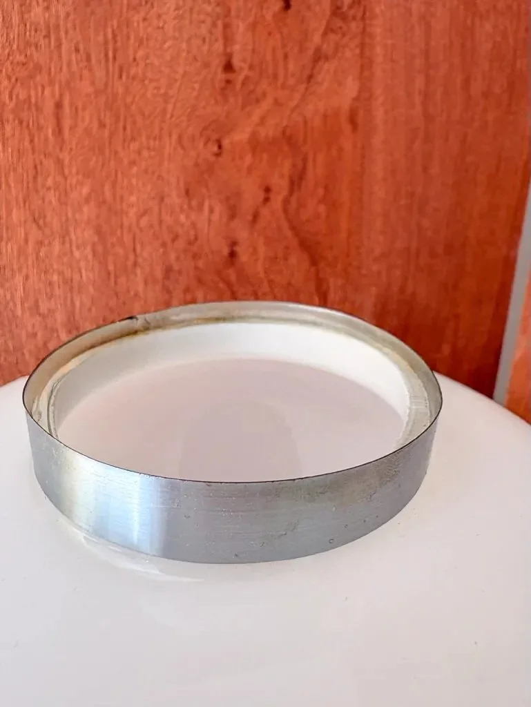 italian-space-age-lamp-7.jpg