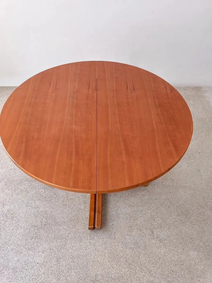 round-vintage-dining-table-3.jpg