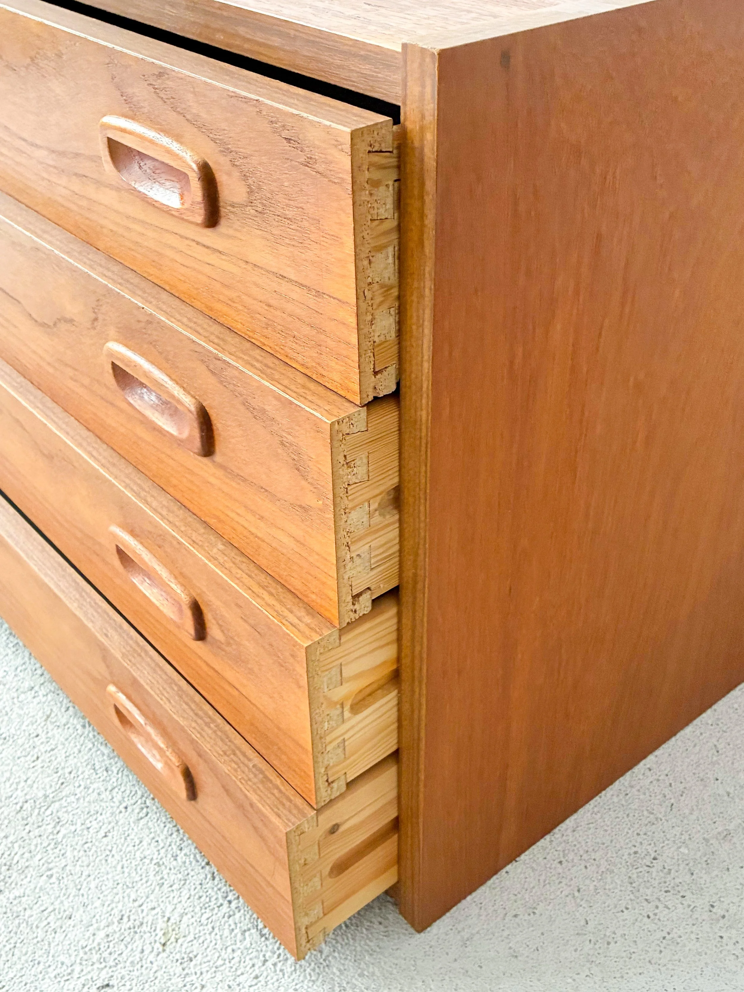 WhatsApp Image 2026-03-24 at 15.40.58 (1).jpg