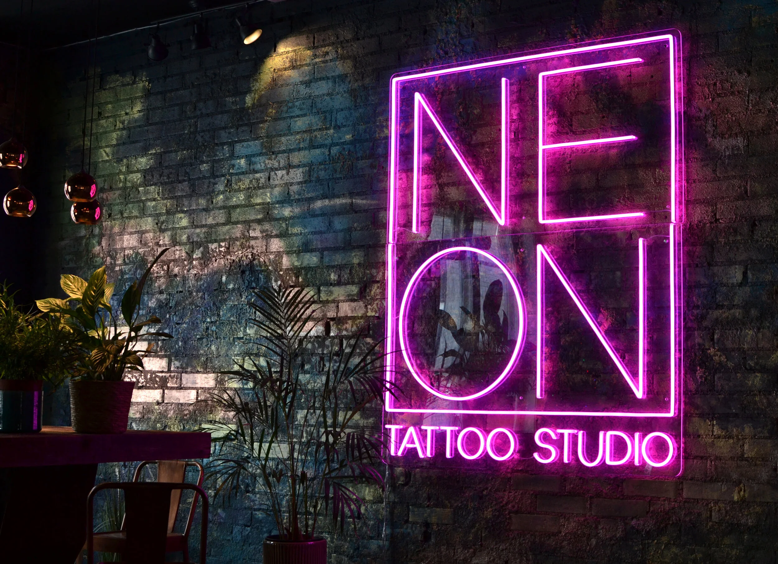 NEON TATTOO STUDIO