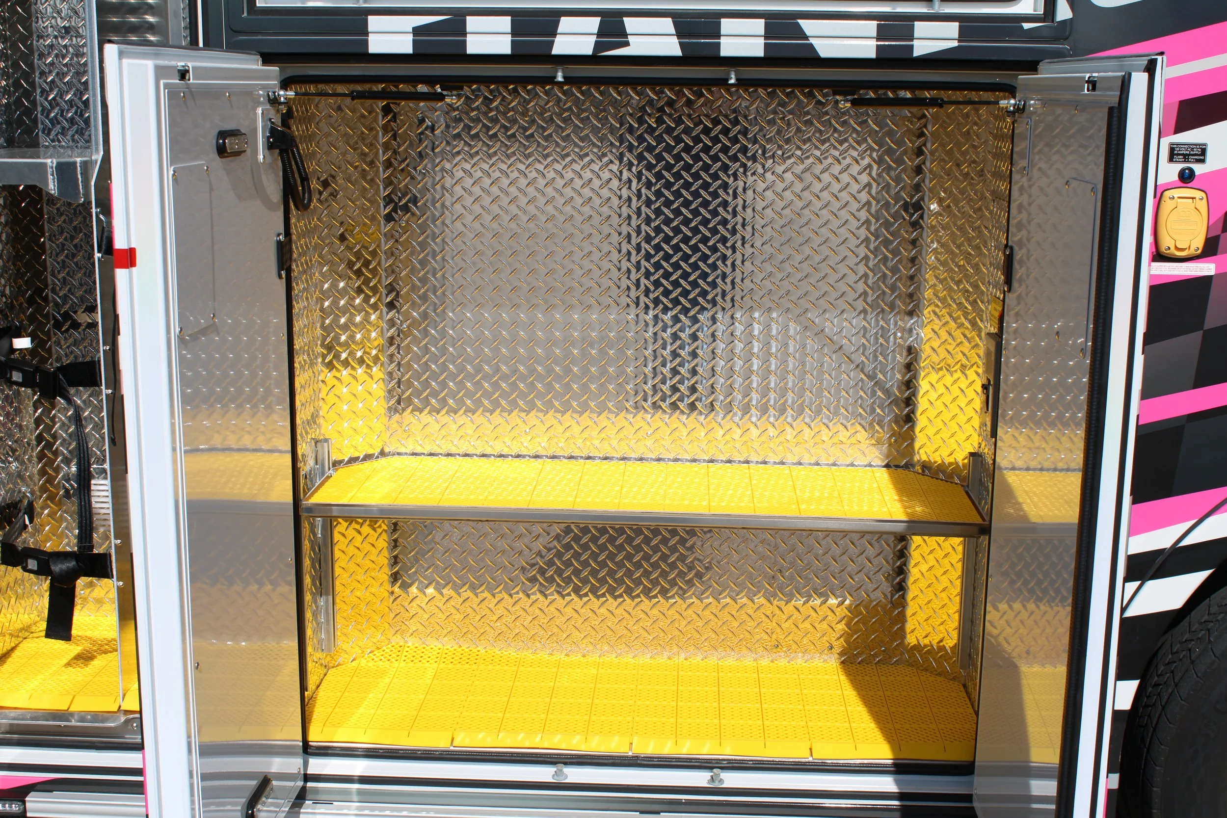 D-001-027.JPG