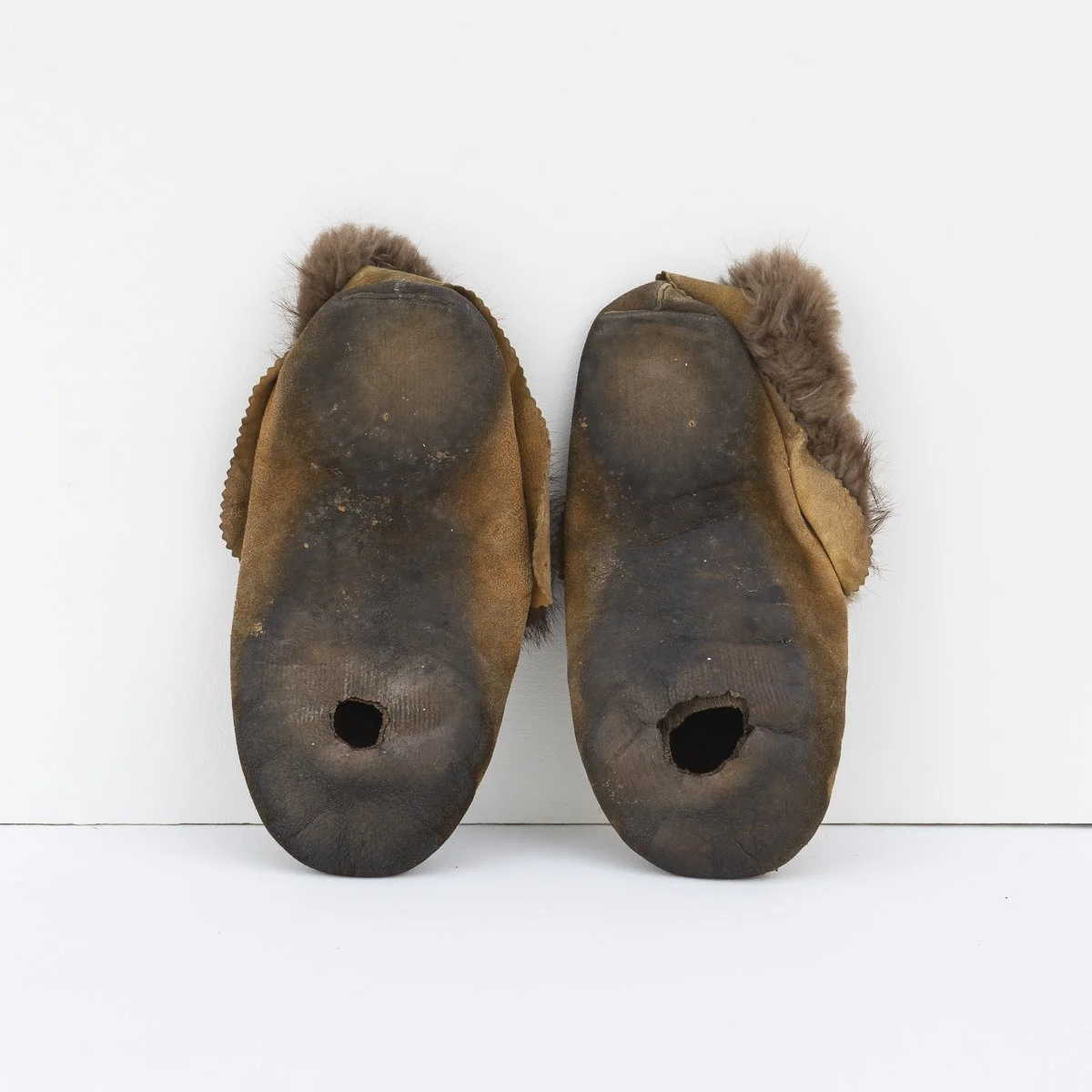 Back Of slippers green RTG.JPG