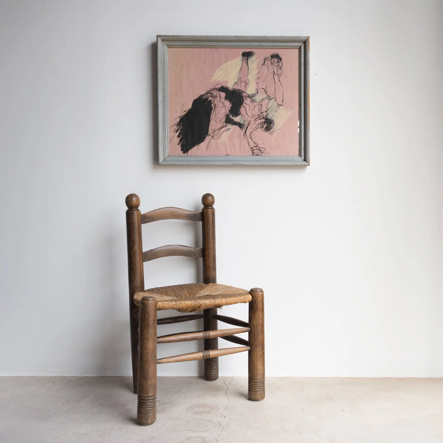 DSC06825wchair.jpg